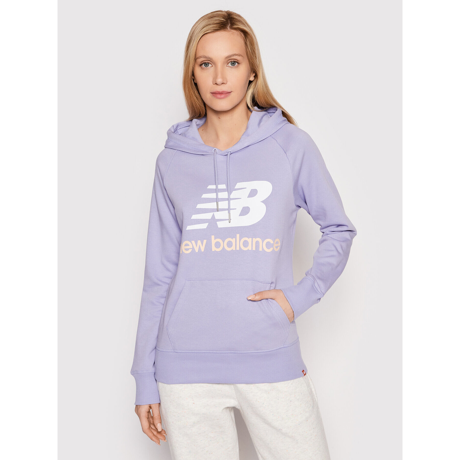 New Balance Суитшърт WT03550 Виолетов Relaxed Fit - Pepit.bg