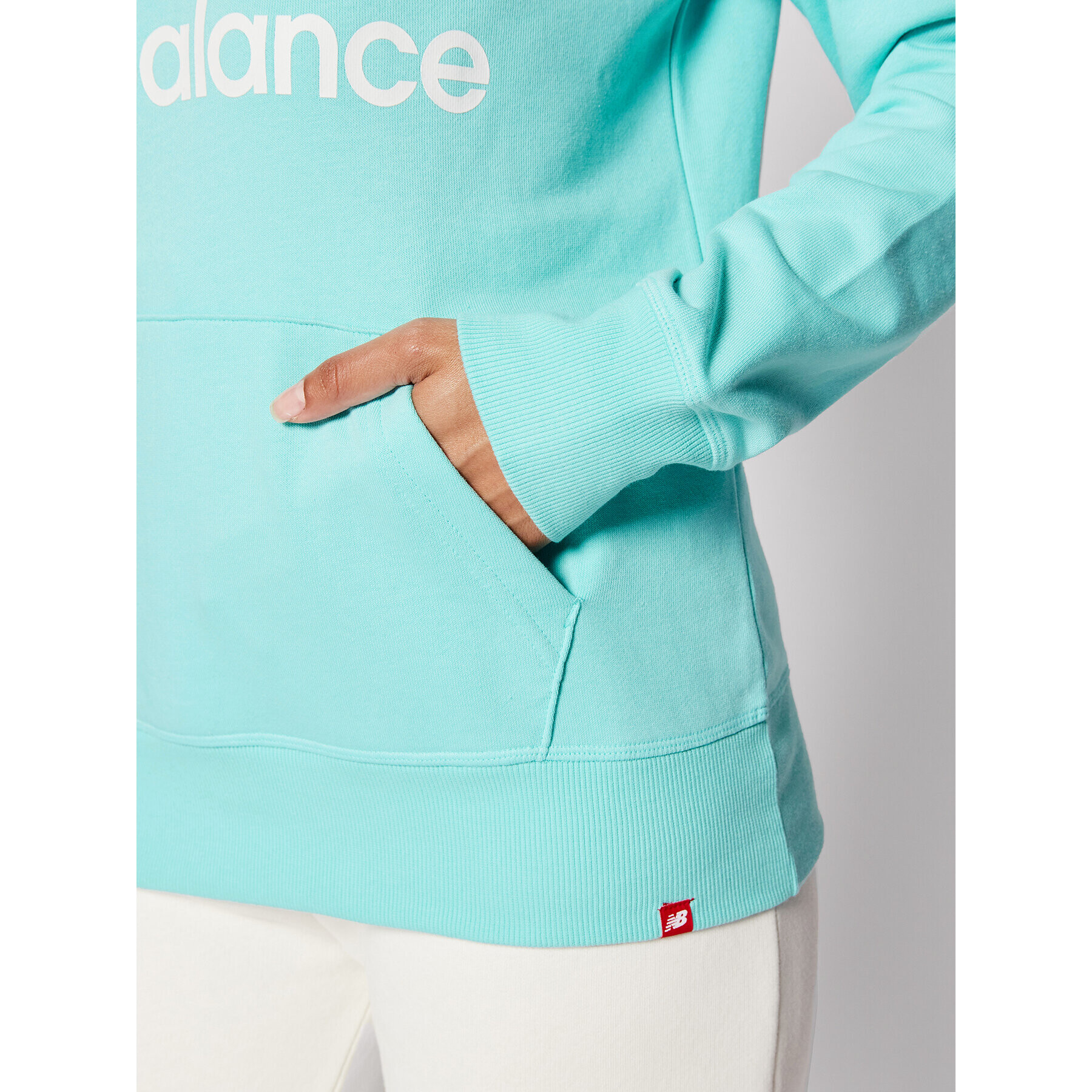New Balance Суитшърт WT03550 Зелен Relaxed Fit - Pepit.bg