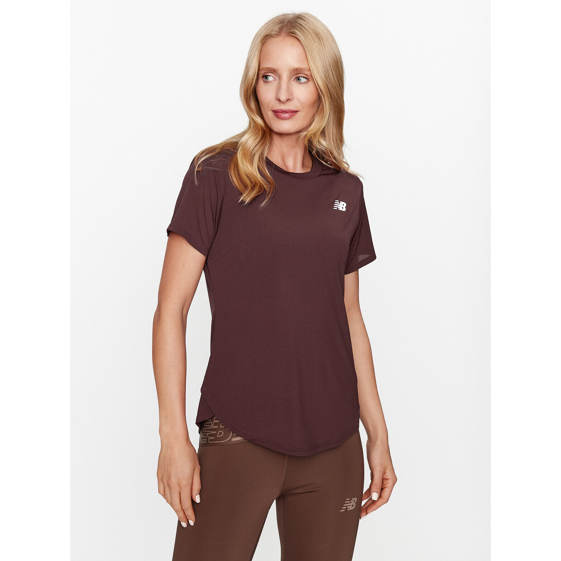 New Balance Тишърт Accelerate Short Sleeve Top WT23222 Червен Regular Fit - Pepit.bg