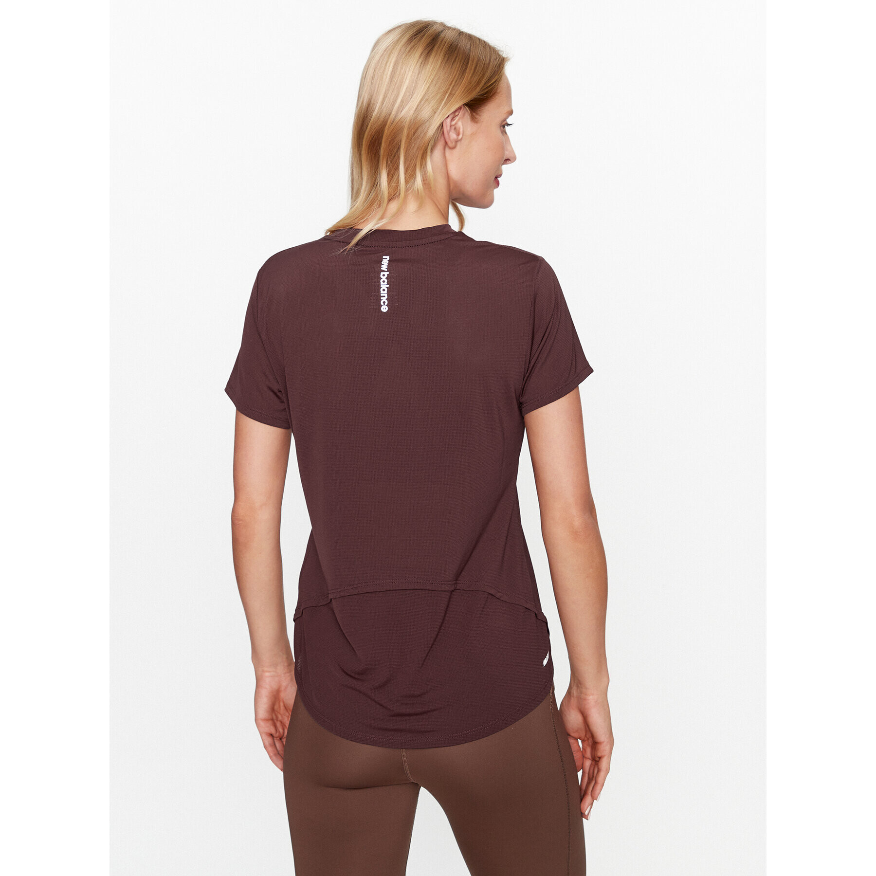 New Balance Тишърт Accelerate Short Sleeve Top WT23222 Червен Regular Fit - Pepit.bg