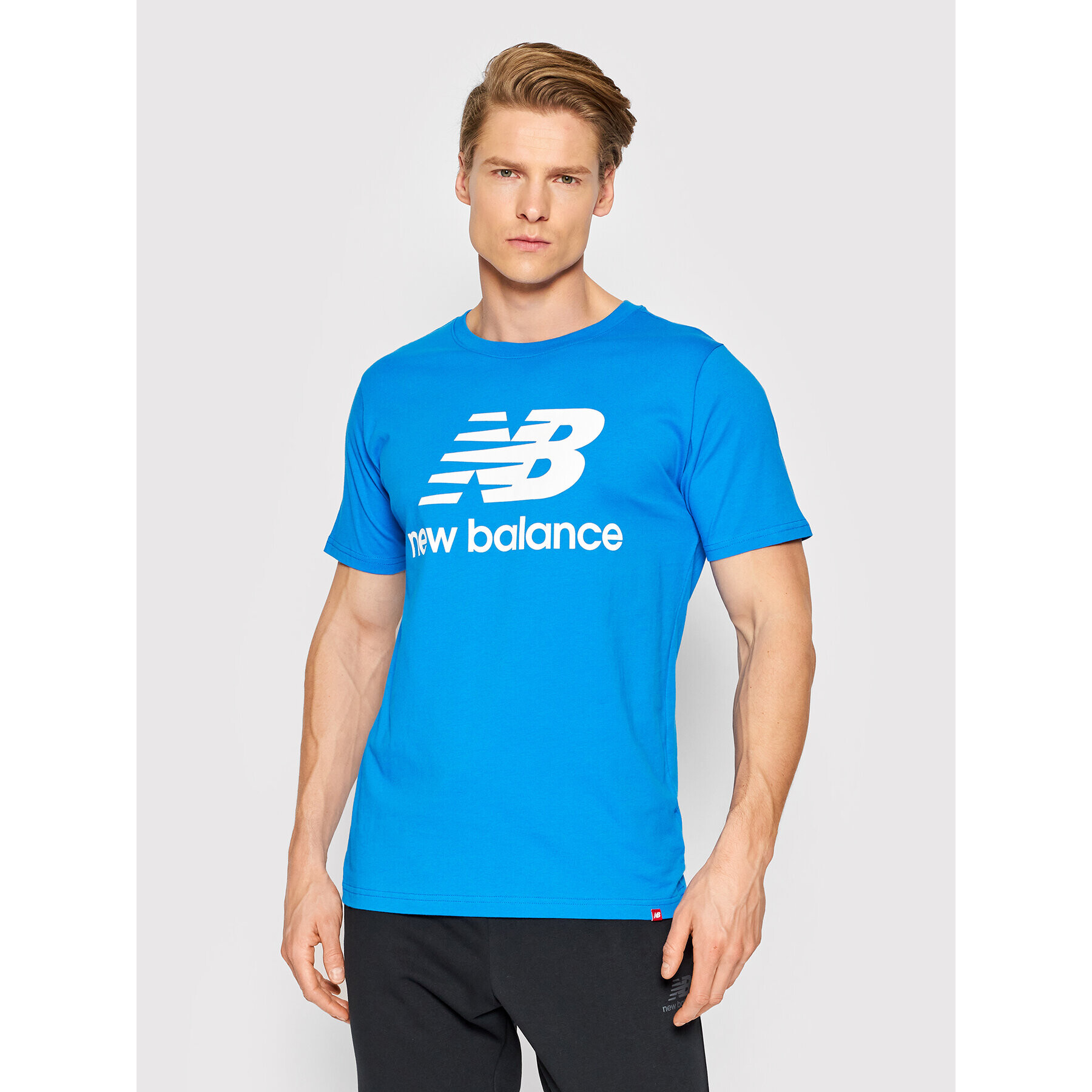 New Balance Тишърт Essential Logo MT01575 Син Athletic Fit - Pepit.bg