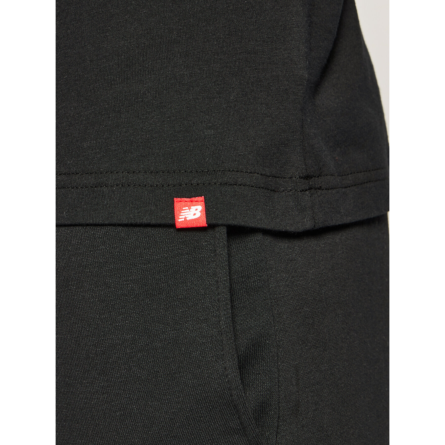 New Balance Тишърт Essentials Stacked Logo Tee MT01575 Черен Athletic Fit - Pepit.bg