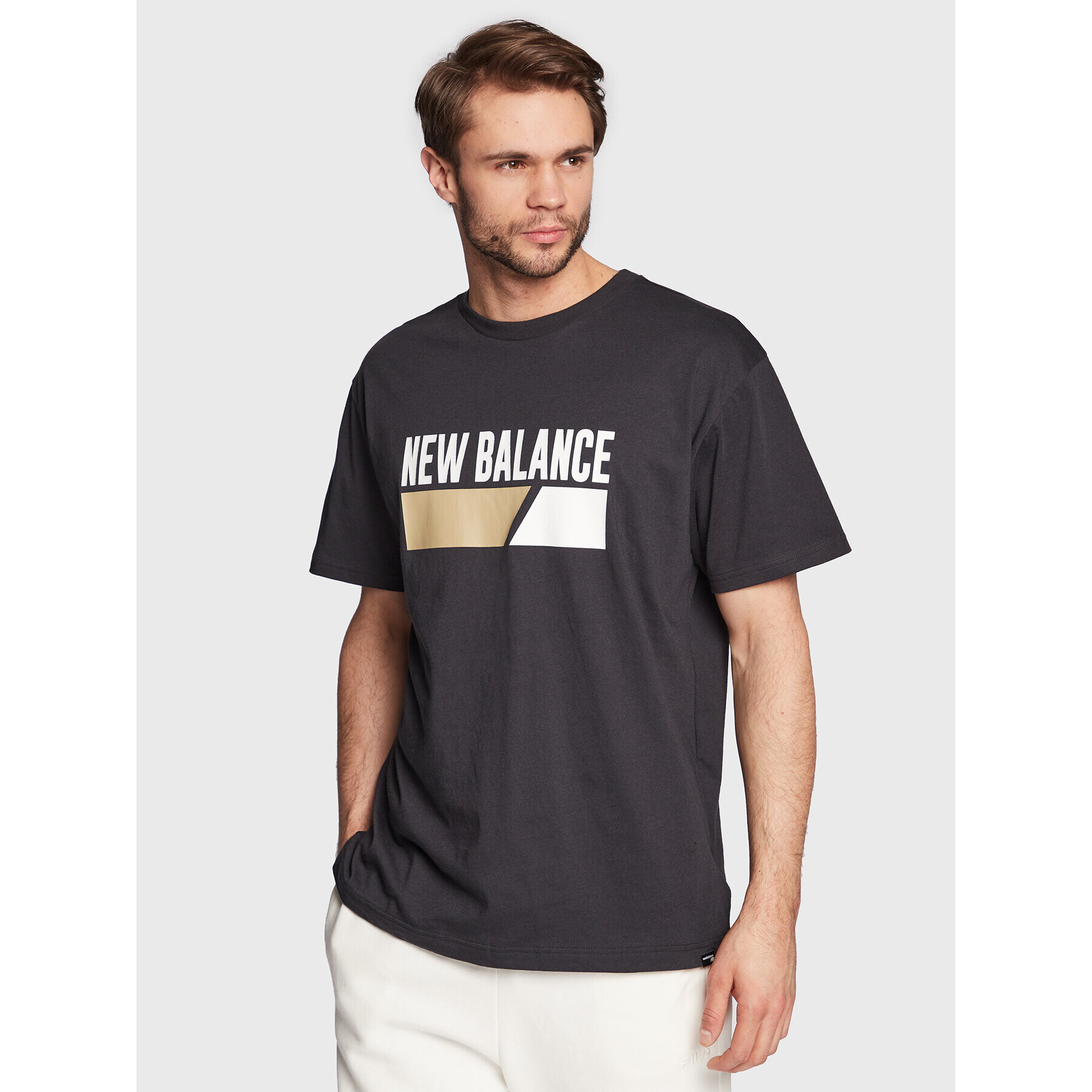 New Balance Тишърт MT23901 Черен Relaxed Fit - Pepit.bg