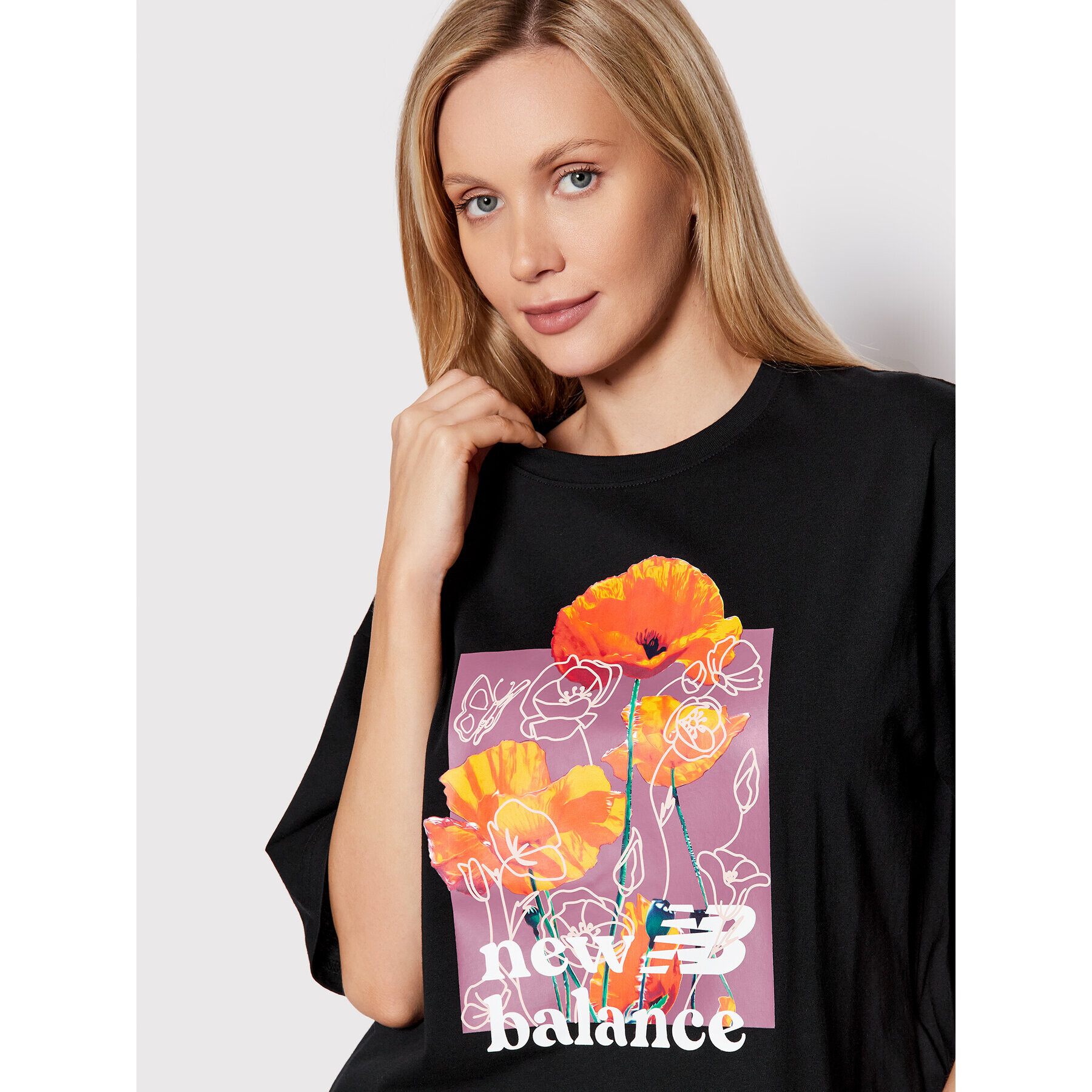 New Balance Тишърт Super Bloom WT21560 Черен Oversize - Pepit.bg