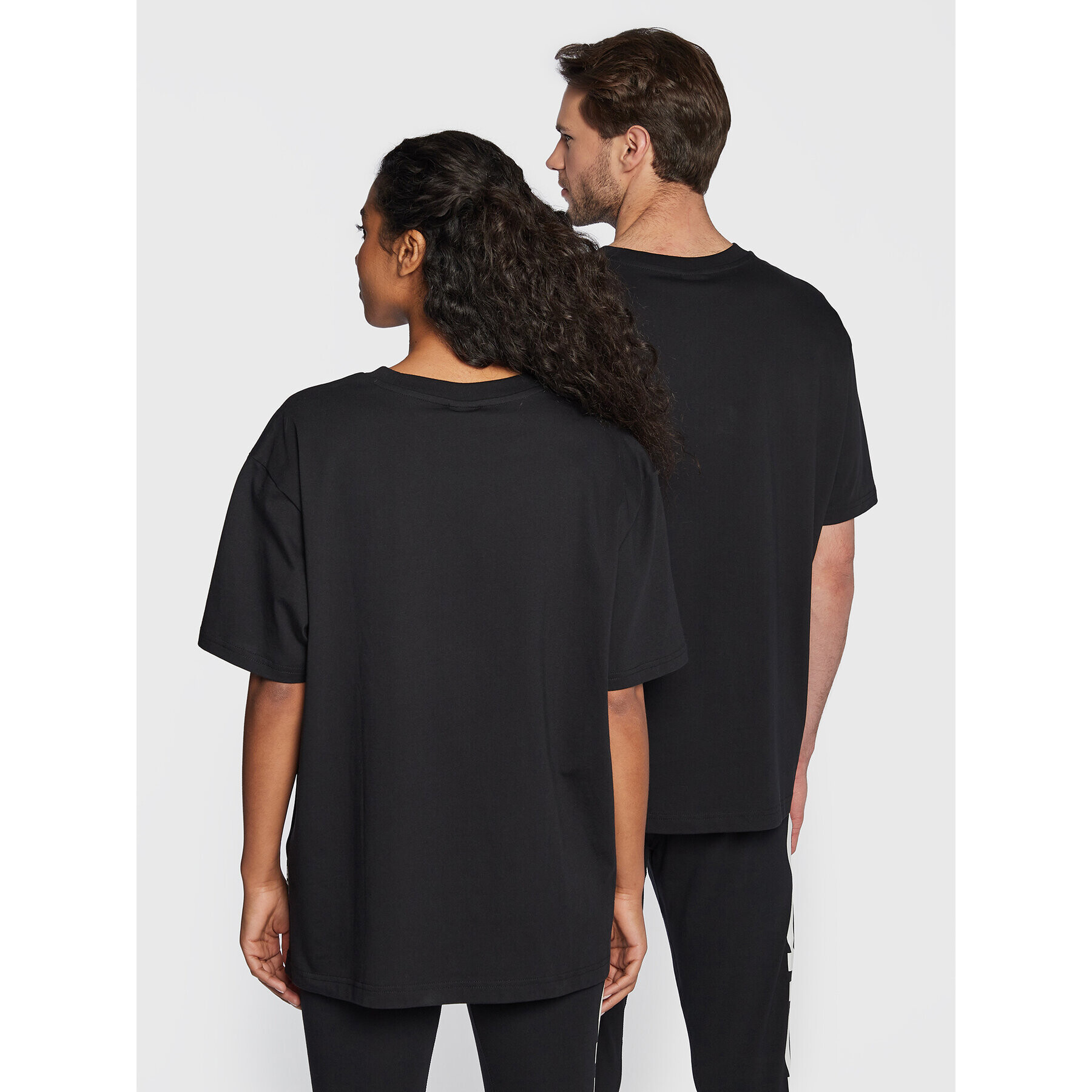 New Balance Тишърт Unisex Athletics UT23505 Черен Oversize - Pepit.bg