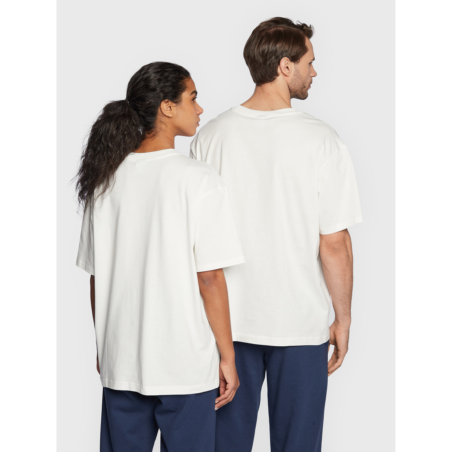 New Balance Тишърт Unisex Athletics UT23505 Екрю Oversize - Pepit.bg