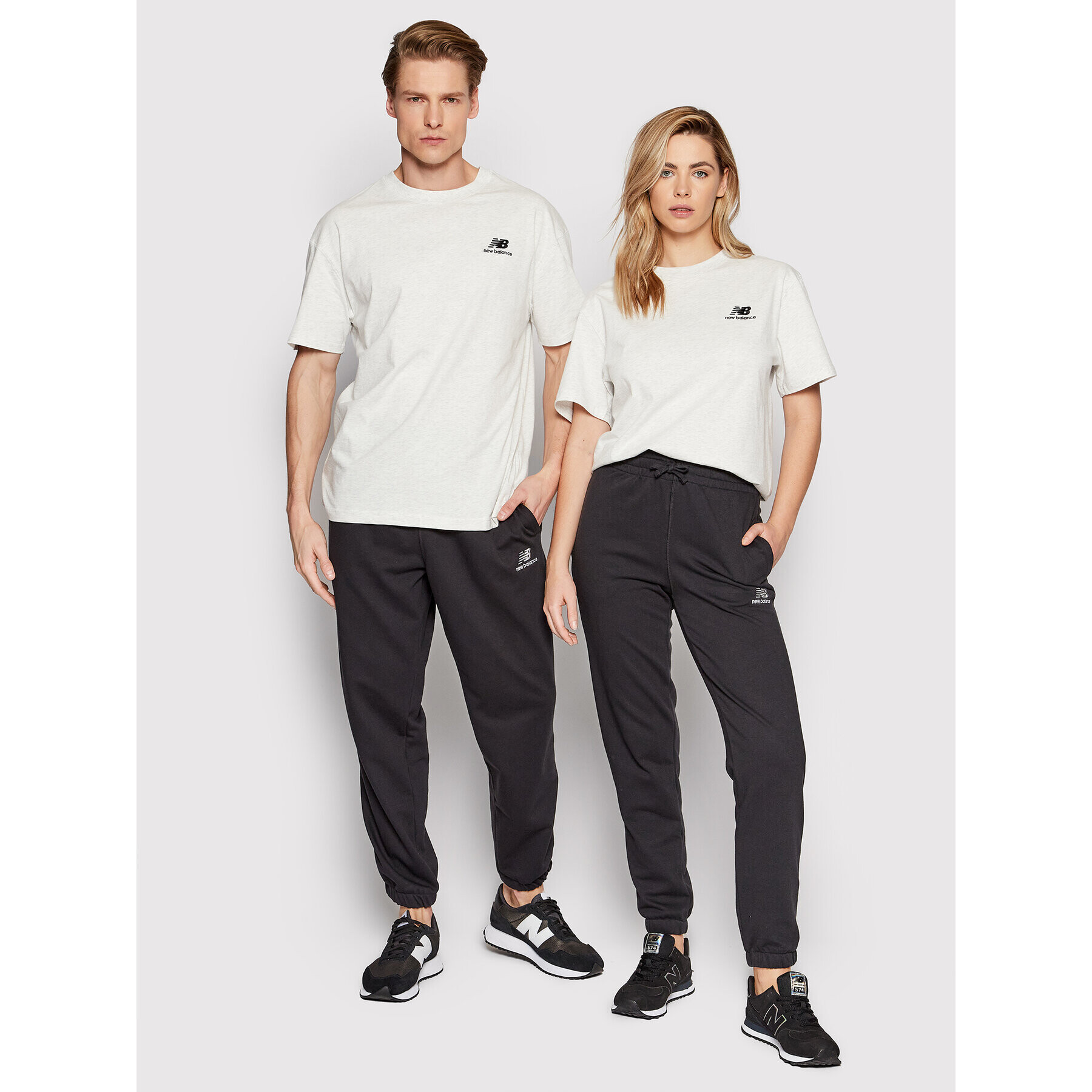 New Balance Тишърт Unisex UT21503 Сив Relaxed Fit - Pepit.bg