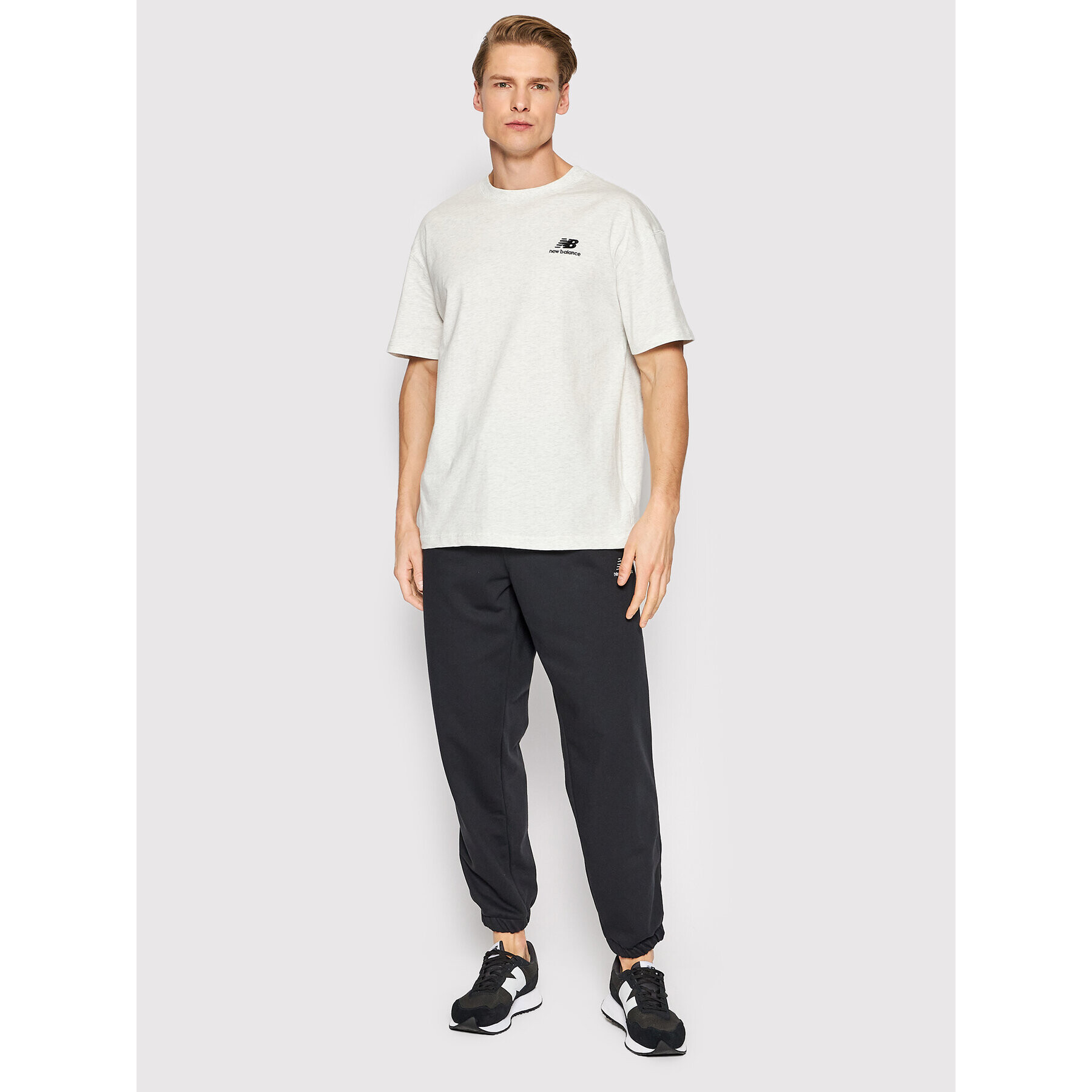 New Balance Тишърт Unisex UT21503 Сив Relaxed Fit - Pepit.bg