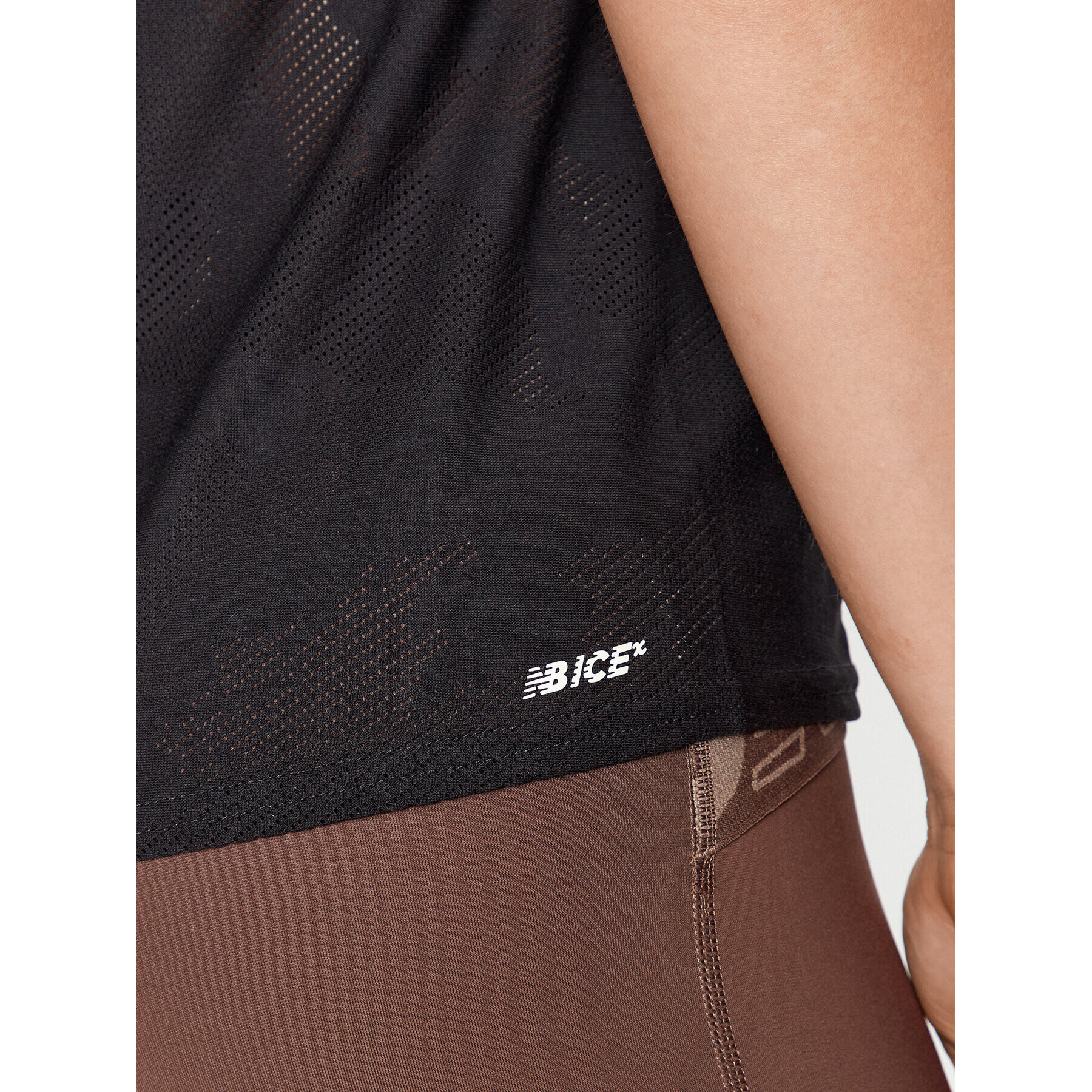 New Balance топ Q Speed Jacquard Tank WT33280 Черен Regular Fit - Pepit.bg