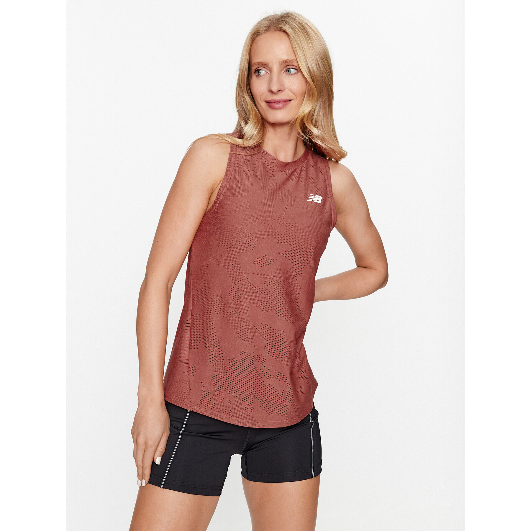 New Balance топ Q Speed Jacquard Tank WT33280 Червен Regular Fit - Pepit.bg