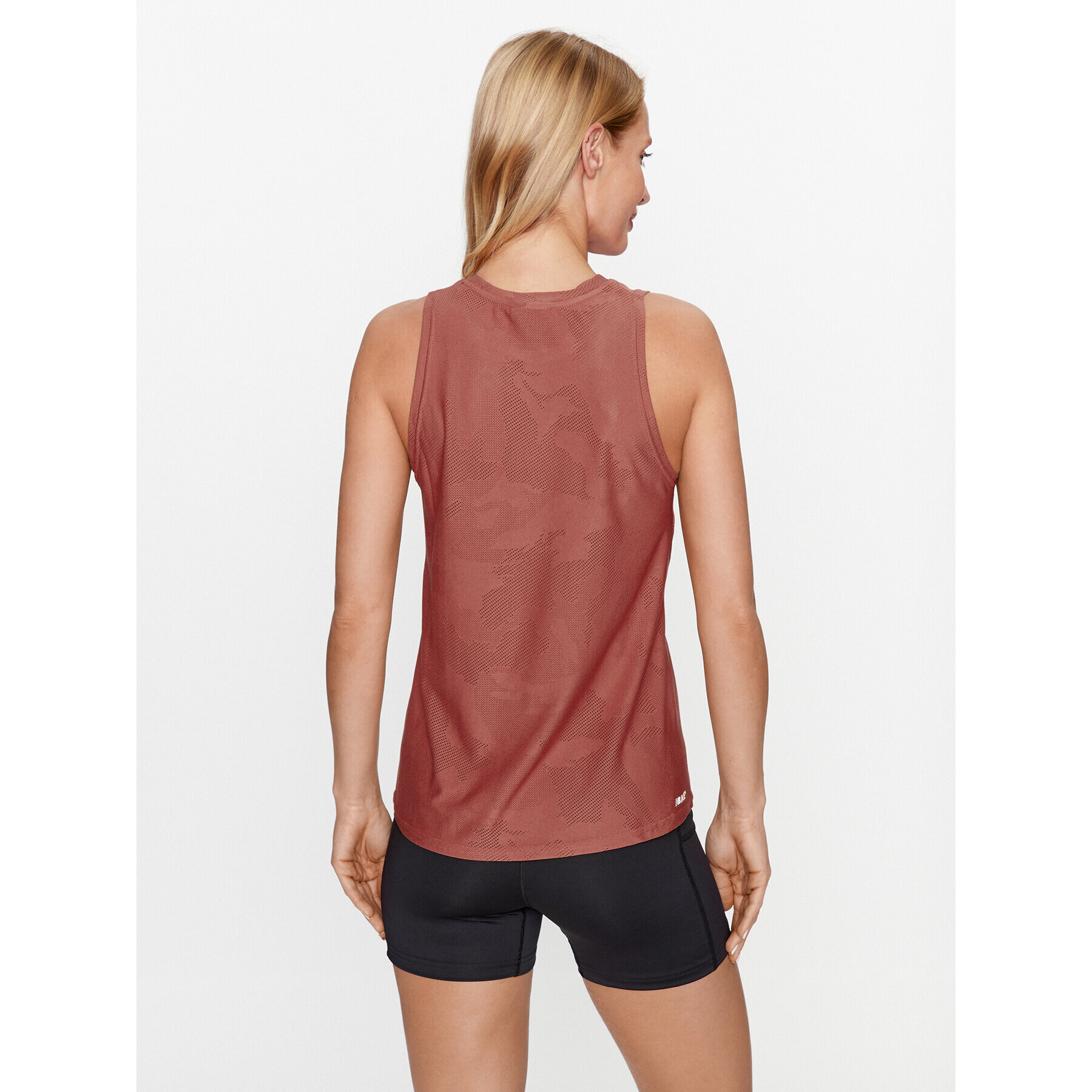 New Balance топ Q Speed Jacquard Tank WT33280 Червен Regular Fit - Pepit.bg