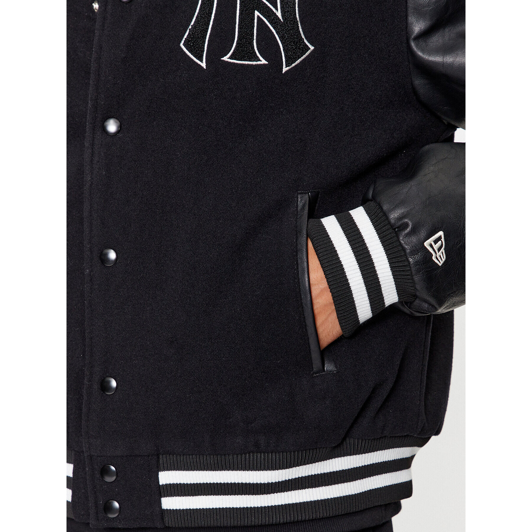 New Era Яке бомбър New York Yankess MLB Logo Varsity 60416325 Черен Regular Fit - Pepit.bg