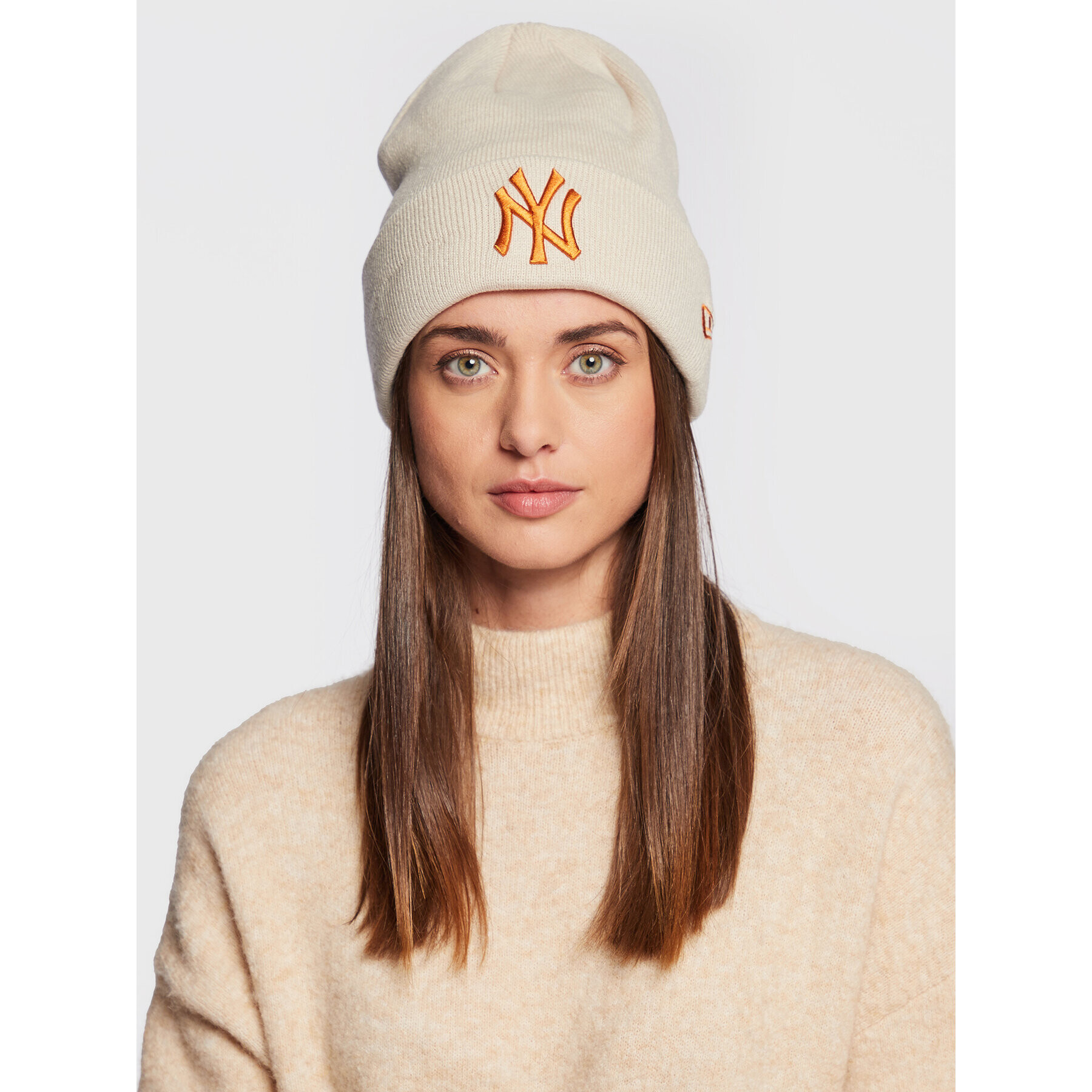 New Era Шапка Yankees League Essential Beanie 60284957 Бежов - Pepit.bg