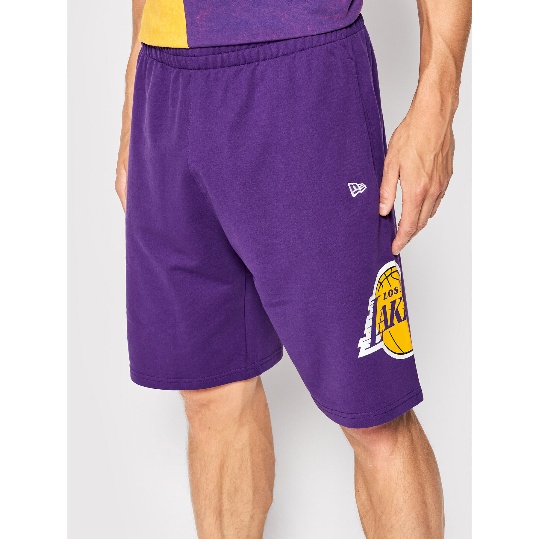 New Era Спортни шорти LA Lakers Washed Team Logo 13083850 Виолетов Regular Fit - Pepit.bg