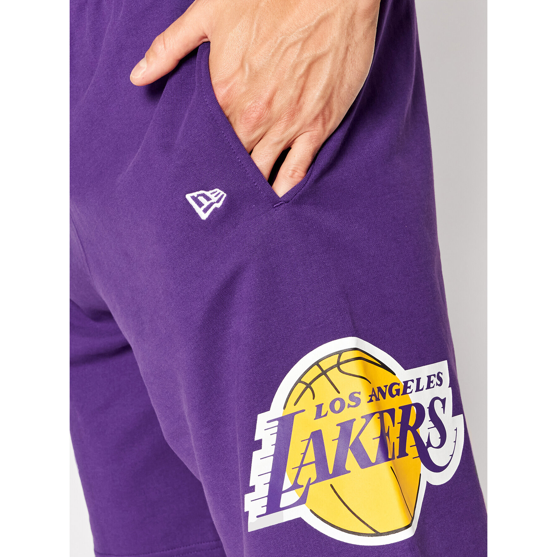 New Era Спортни шорти LA Lakers Washed Team Logo 13083850 Виолетов Regular Fit - Pepit.bg