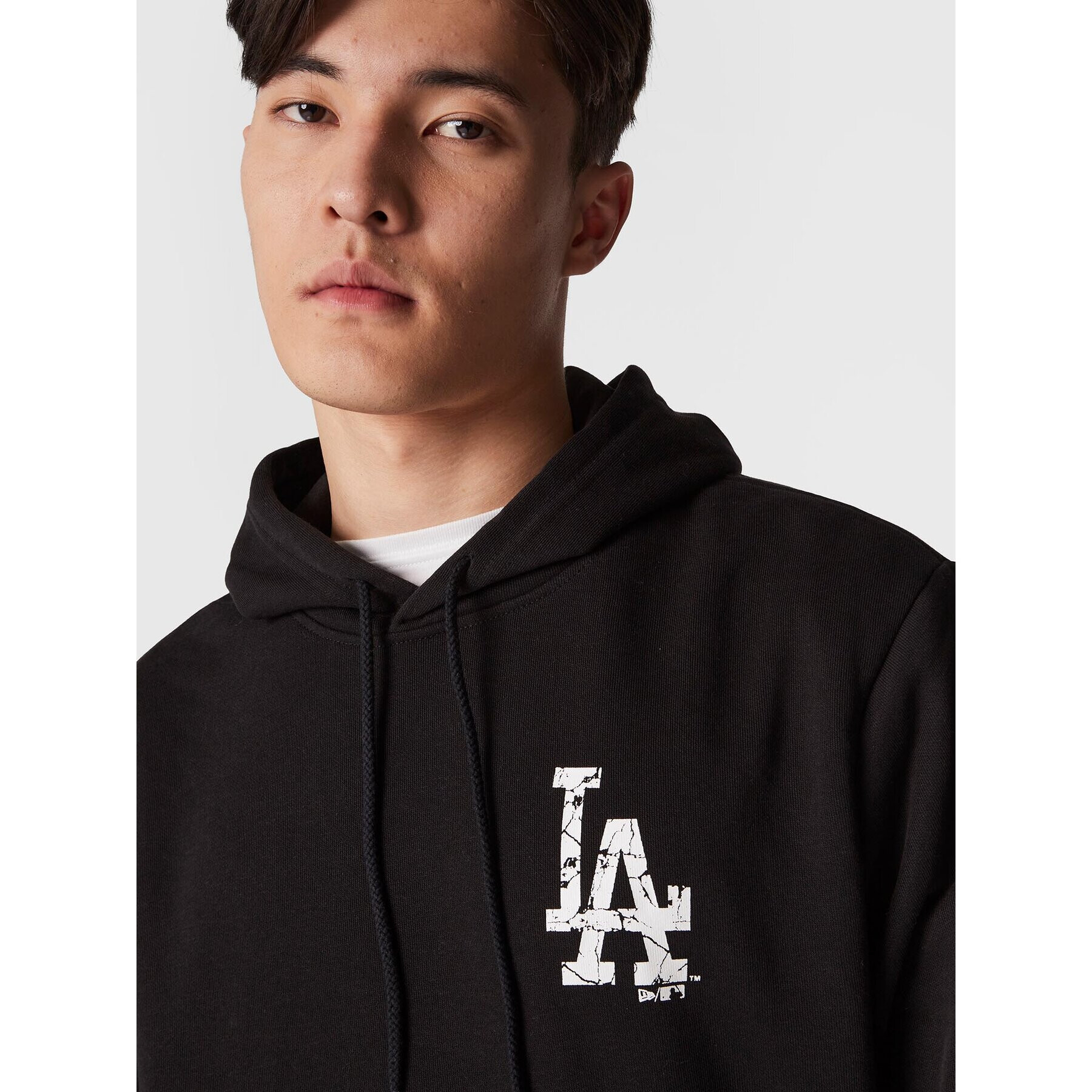 New Era Суитшърт LA Dodgers Logo Infill 60284740 Черен Regular Fit - Pepit.bg