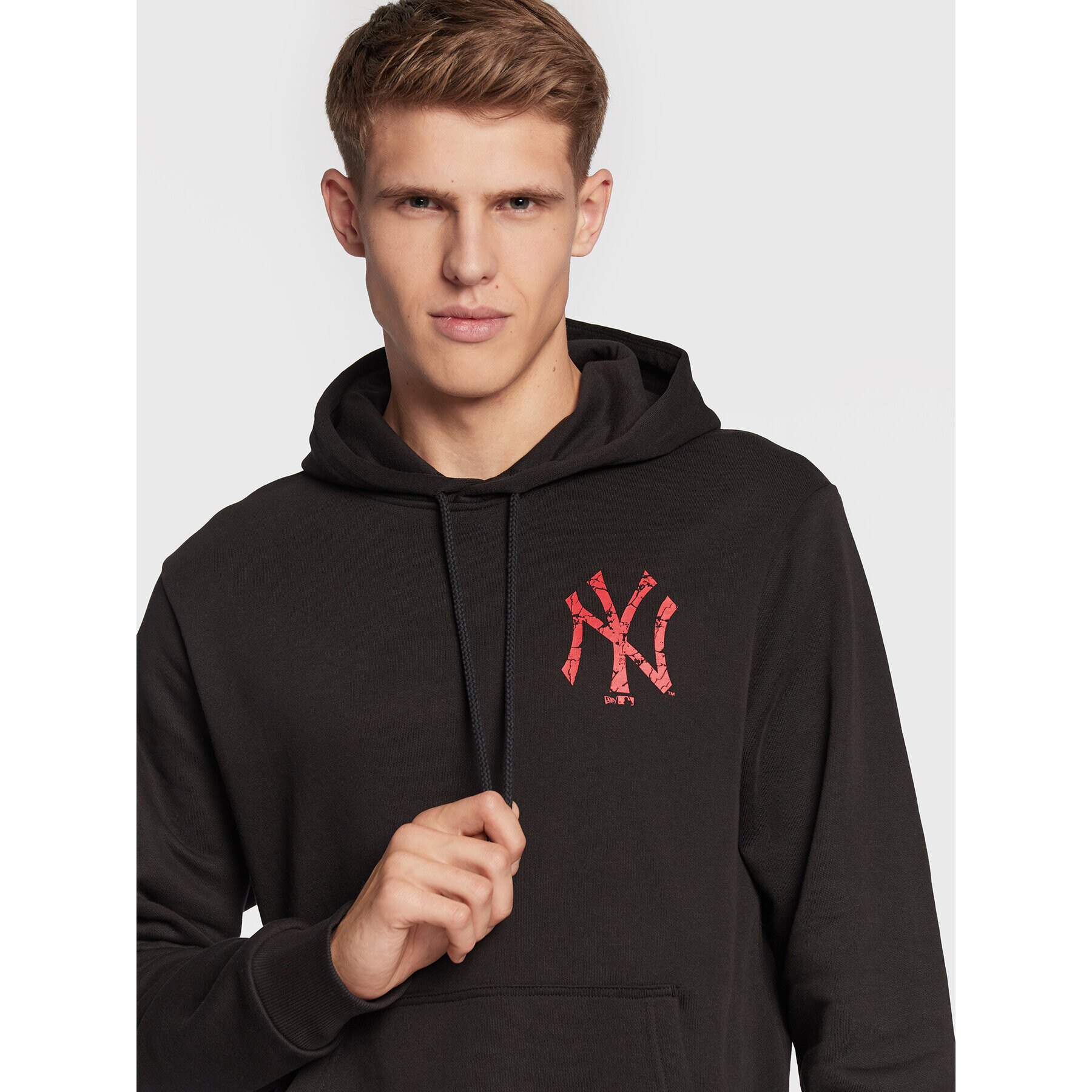 New Era Суитшърт New York Yankees Logo Infill 60284739 Черен Regular Fit - Pepit.bg