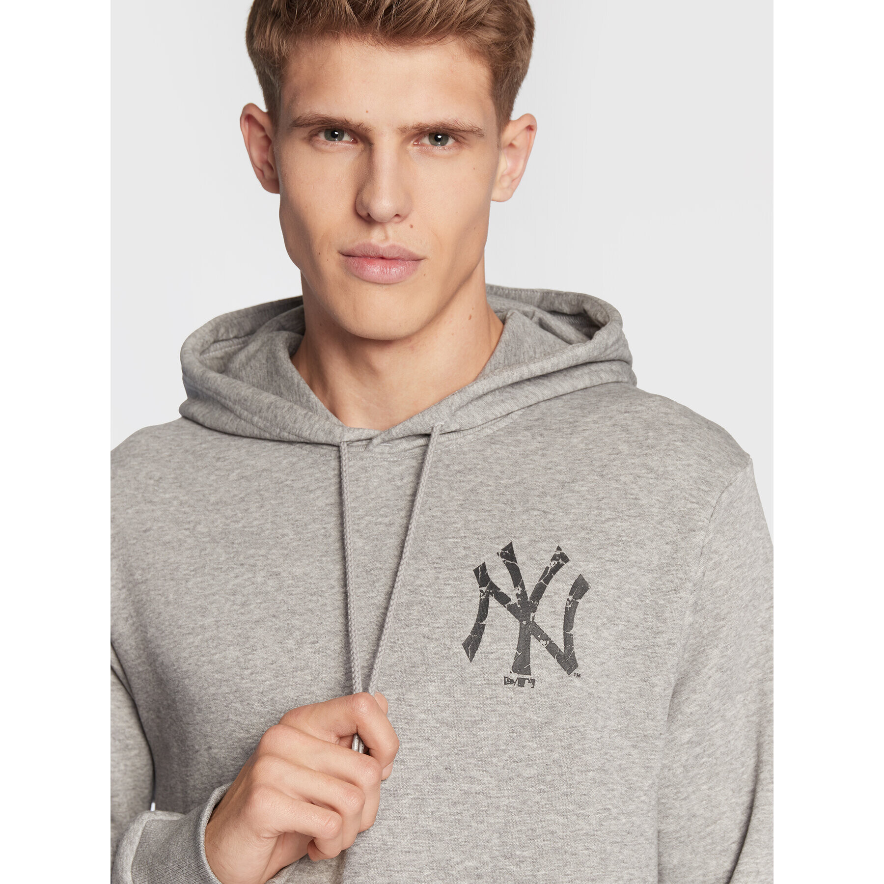 New Era Суитшърт New York Yankees Logo Infill 60284741 Сив Regular Fit - Pepit.bg