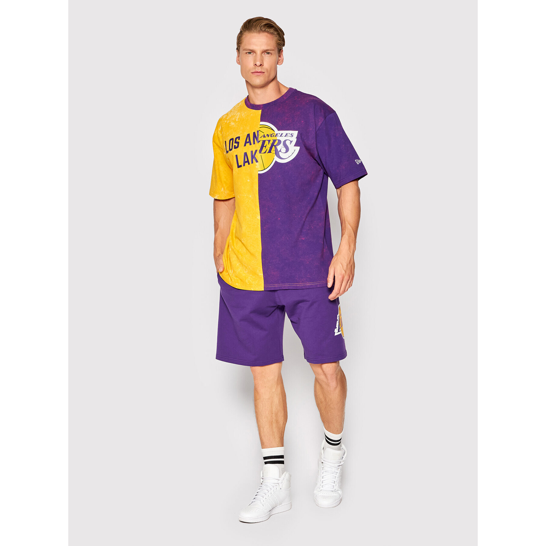 New Era Тишърт LA Lakers Split Graphic 13083855 Жълт Regular Fit - Pepit.bg