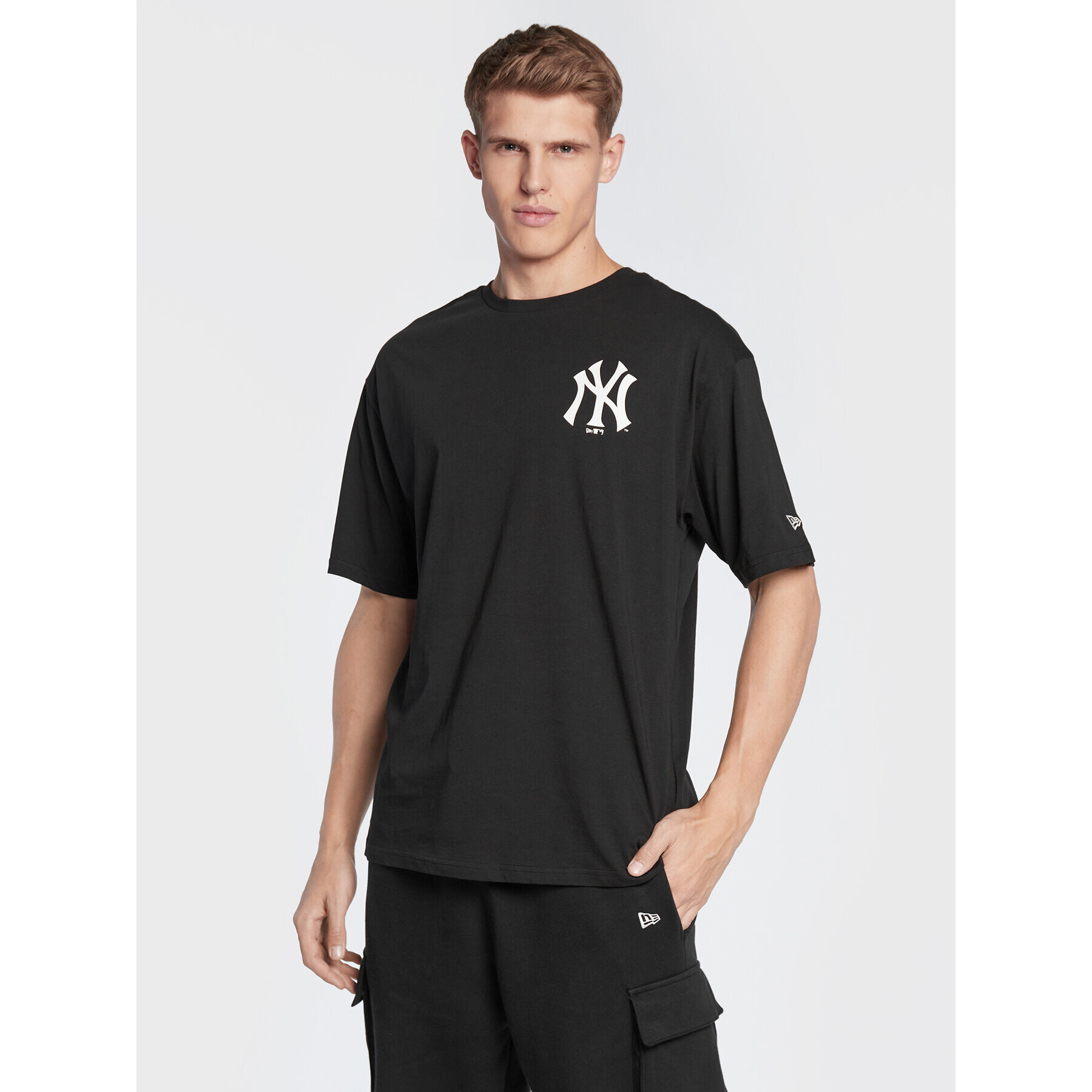 New Era Тишърт New York Yankees MBL City Graphic 60284731 Черен Oversize - Pepit.bg