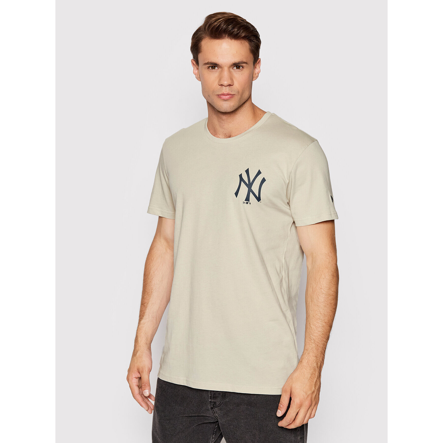 New Era Тишърт New York Yankees Mlb League Essential Stone 13083955 Сив Relaxed Fit - Pepit.bg