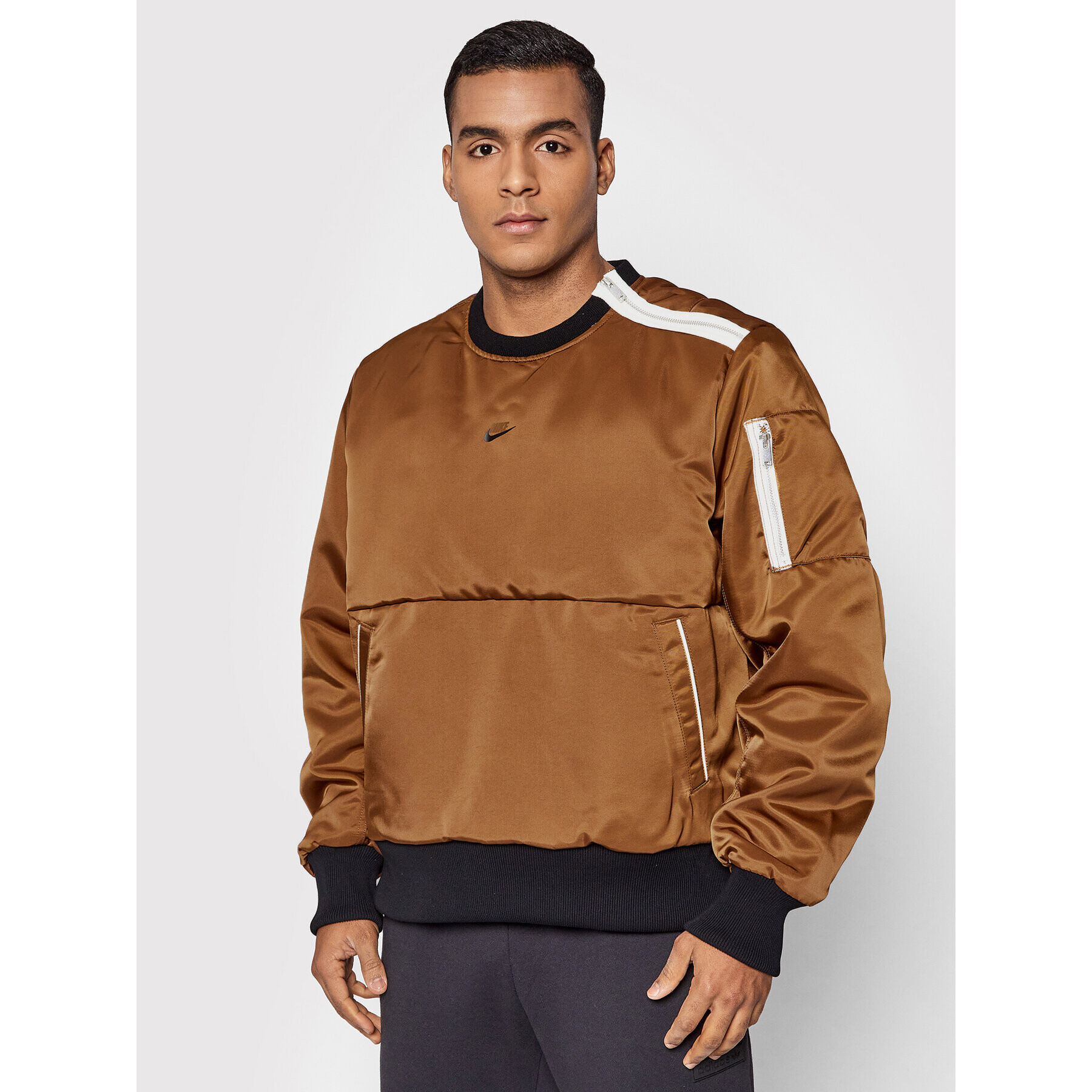 Nike Анорак Sportswear Style Essentials+ DD5007 Кафяв Regular Fit - Pepit.bg