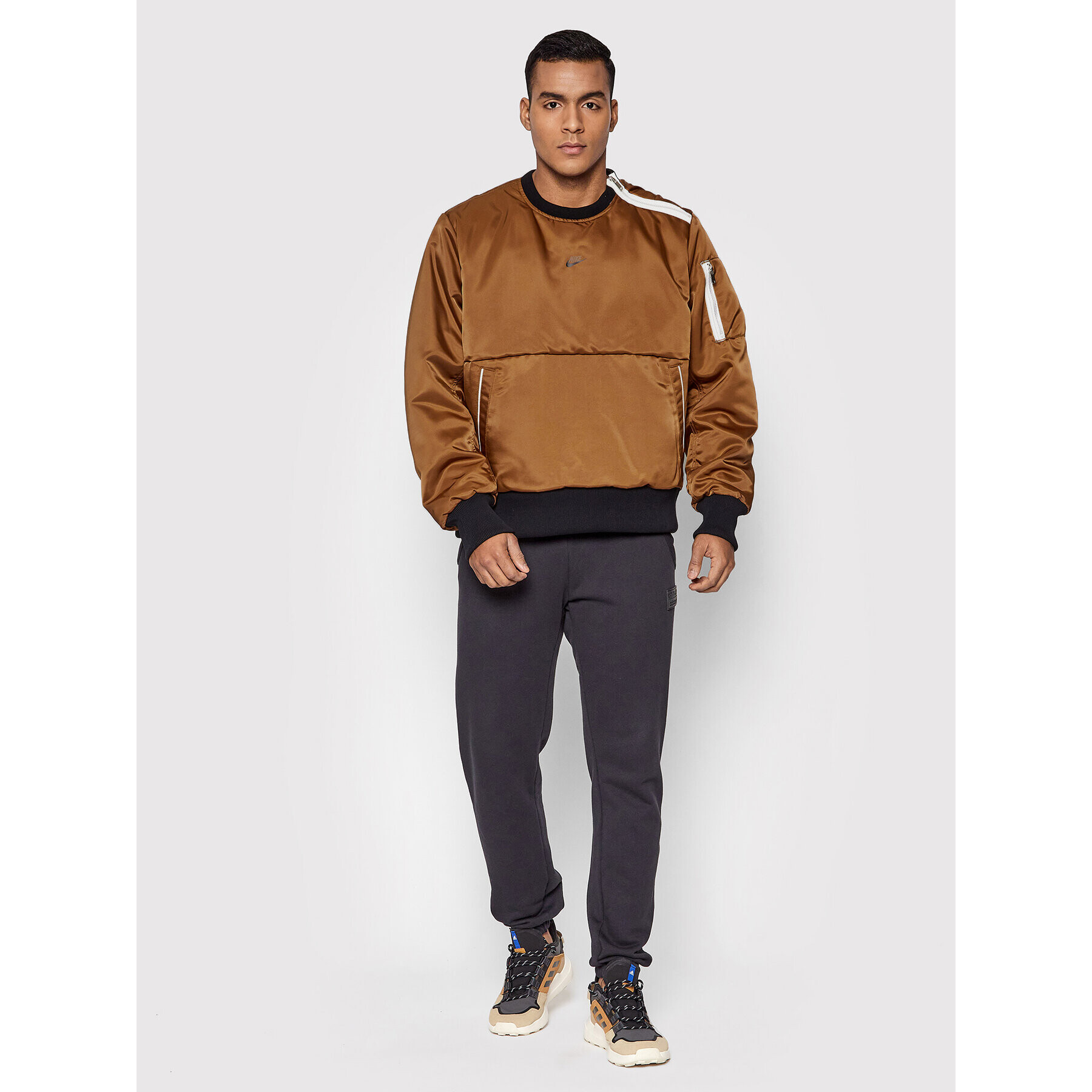 Nike Анорак Sportswear Style Essentials+ DD5007 Кафяв Regular Fit - Pepit.bg
