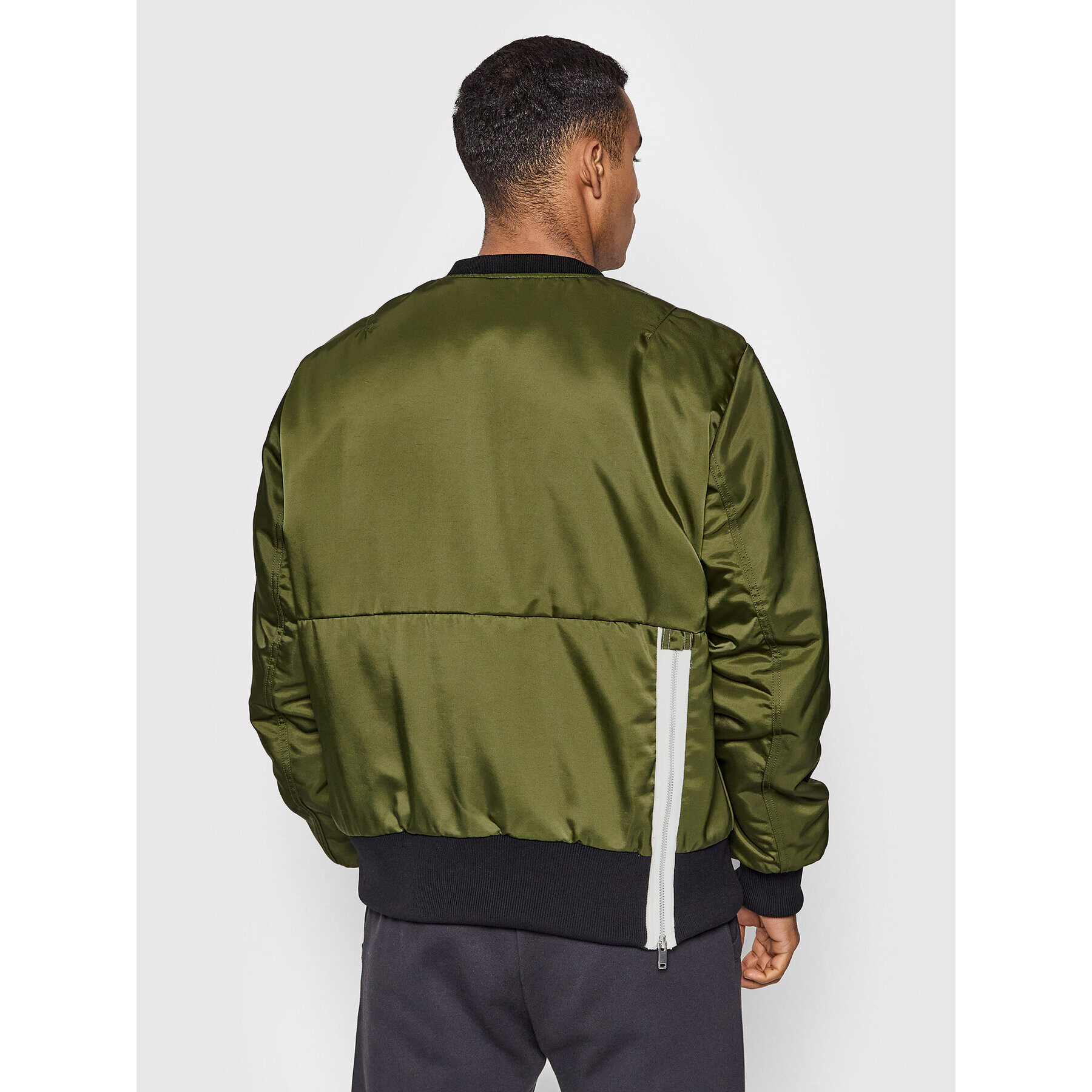 Nike Анорак Sportswear Style Essentials+ DD5007 Зелен Regular Fit - Pepit.bg
