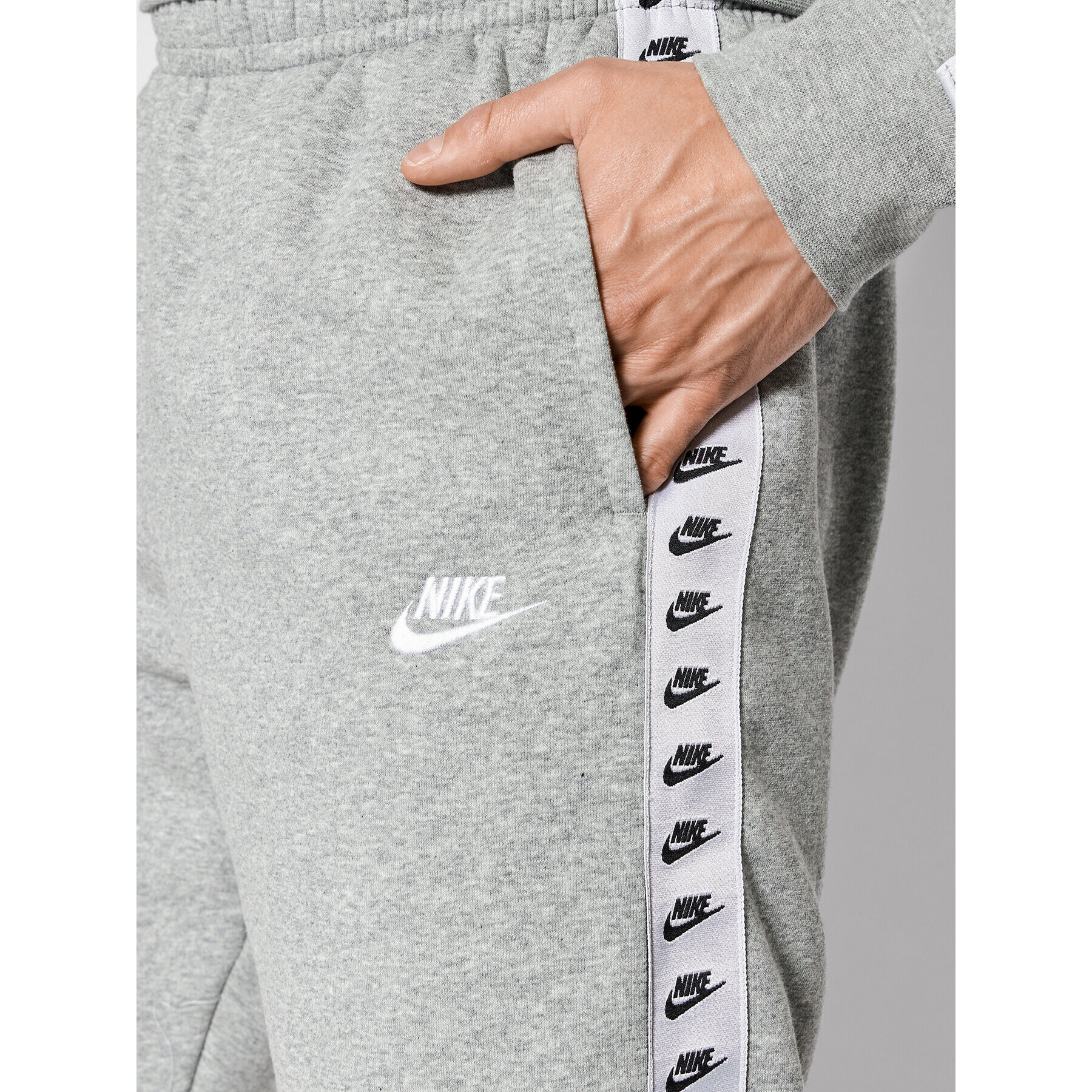 Nike Анцуг Essential DM6838 Сив Regular Fit - Pepit.bg