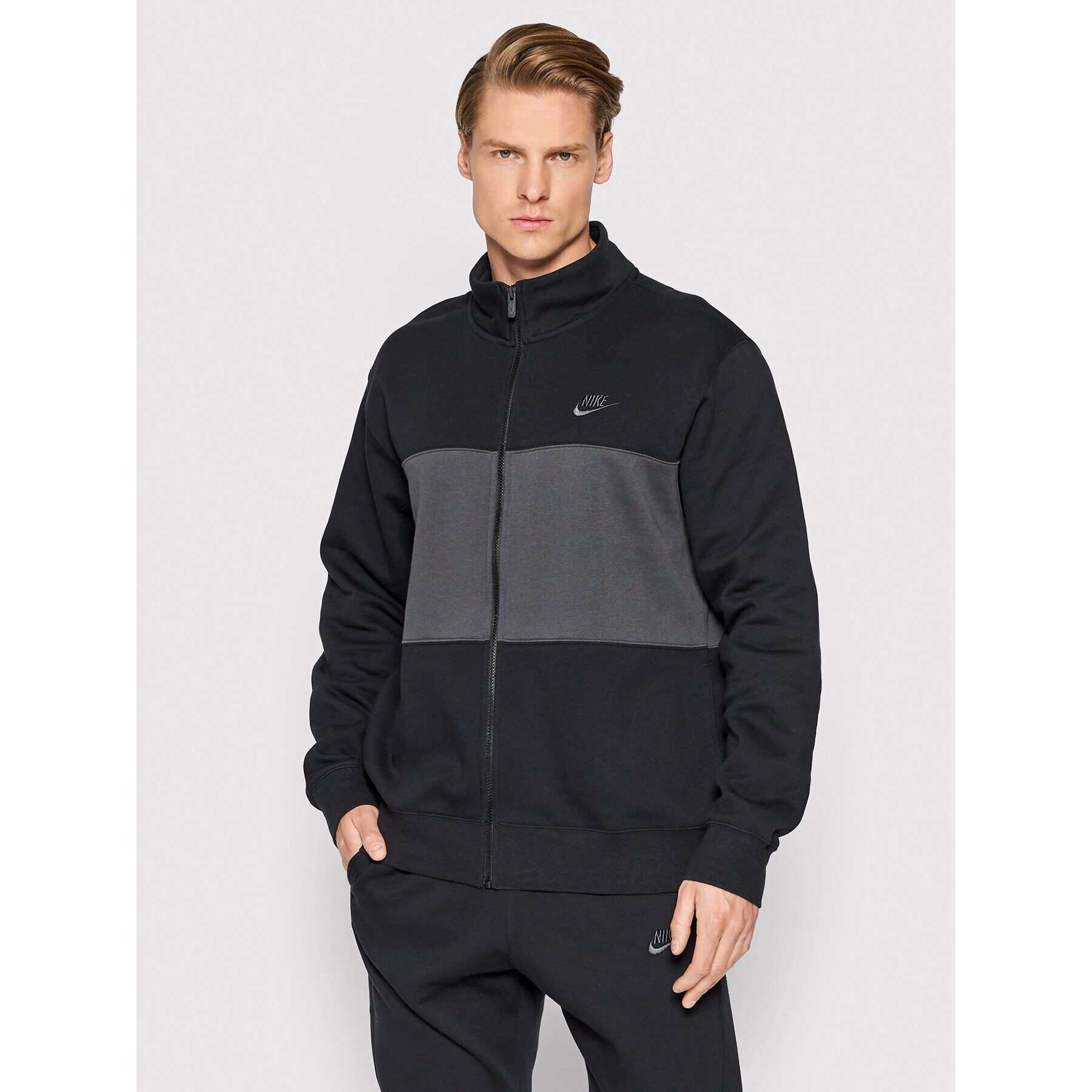 Nike Анцуг Sportswear DM6836 Черен Regular Fit - Pepit.bg