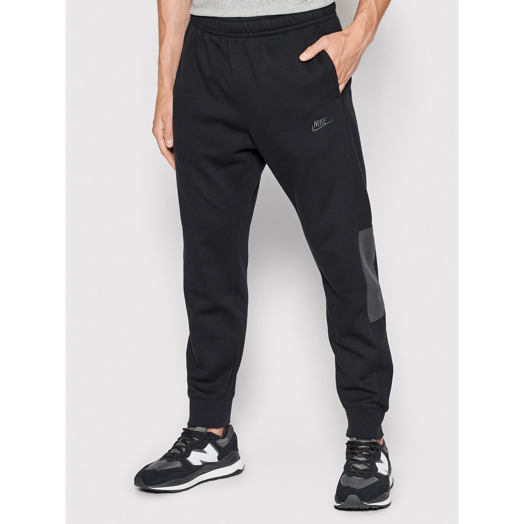 Nike Анцуг Sportswear DM6836 Черен Regular Fit - Pepit.bg