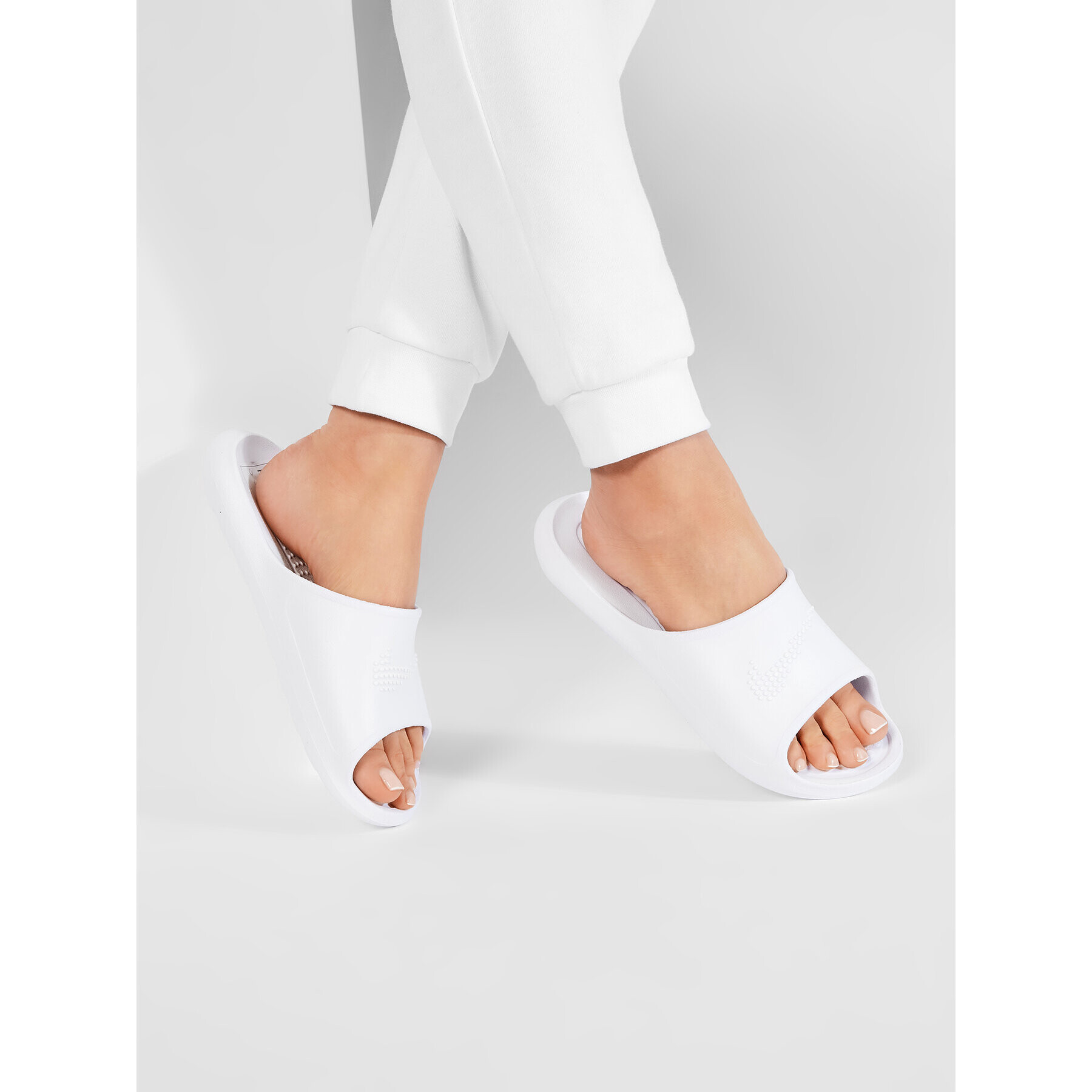 Nike Чехли Victori One Shwer Slide CZ7836 100 Бял - Pepit.bg