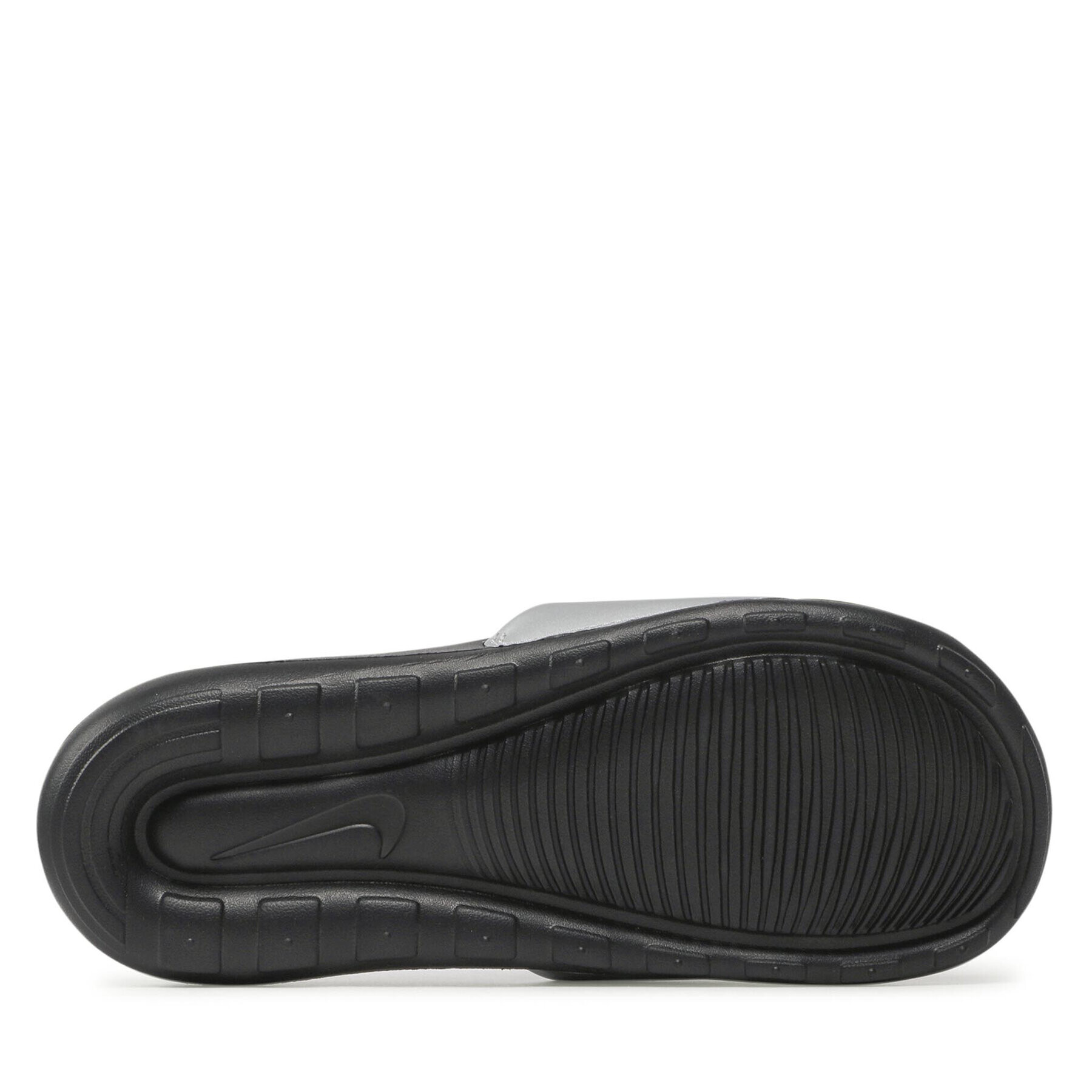 Nike Чехли Victori One Slide CN9677 006 Сребрист - Pepit.bg