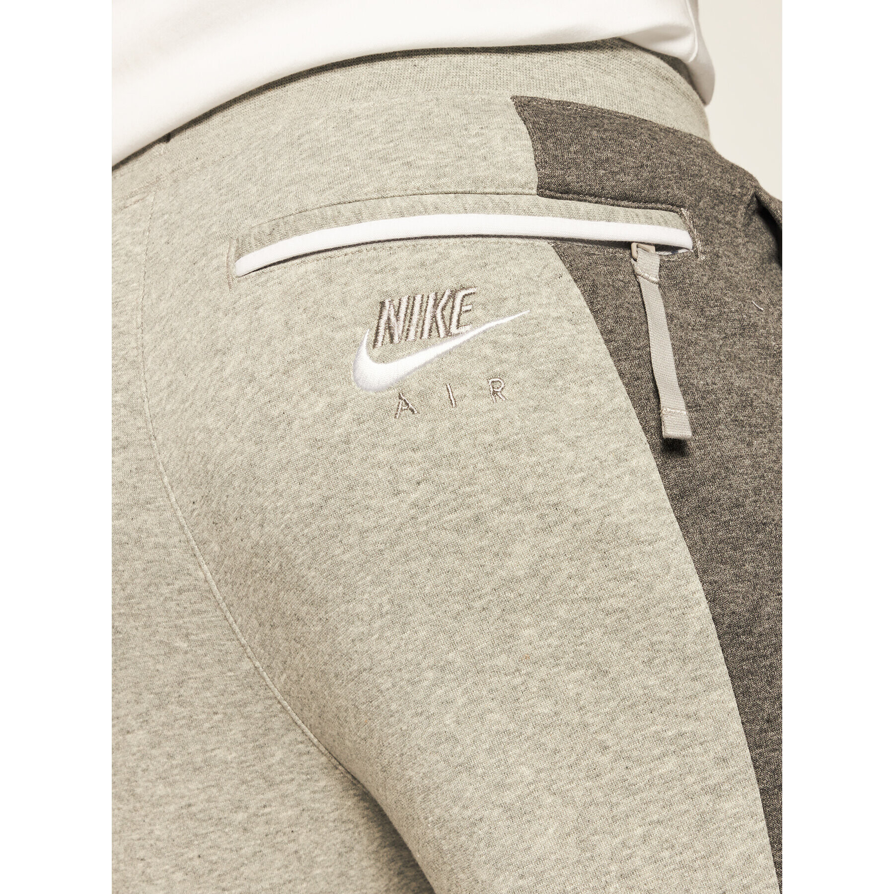 Nike Долнище анцуг Air CJ4830 Сив Standard Fit - Pepit.bg