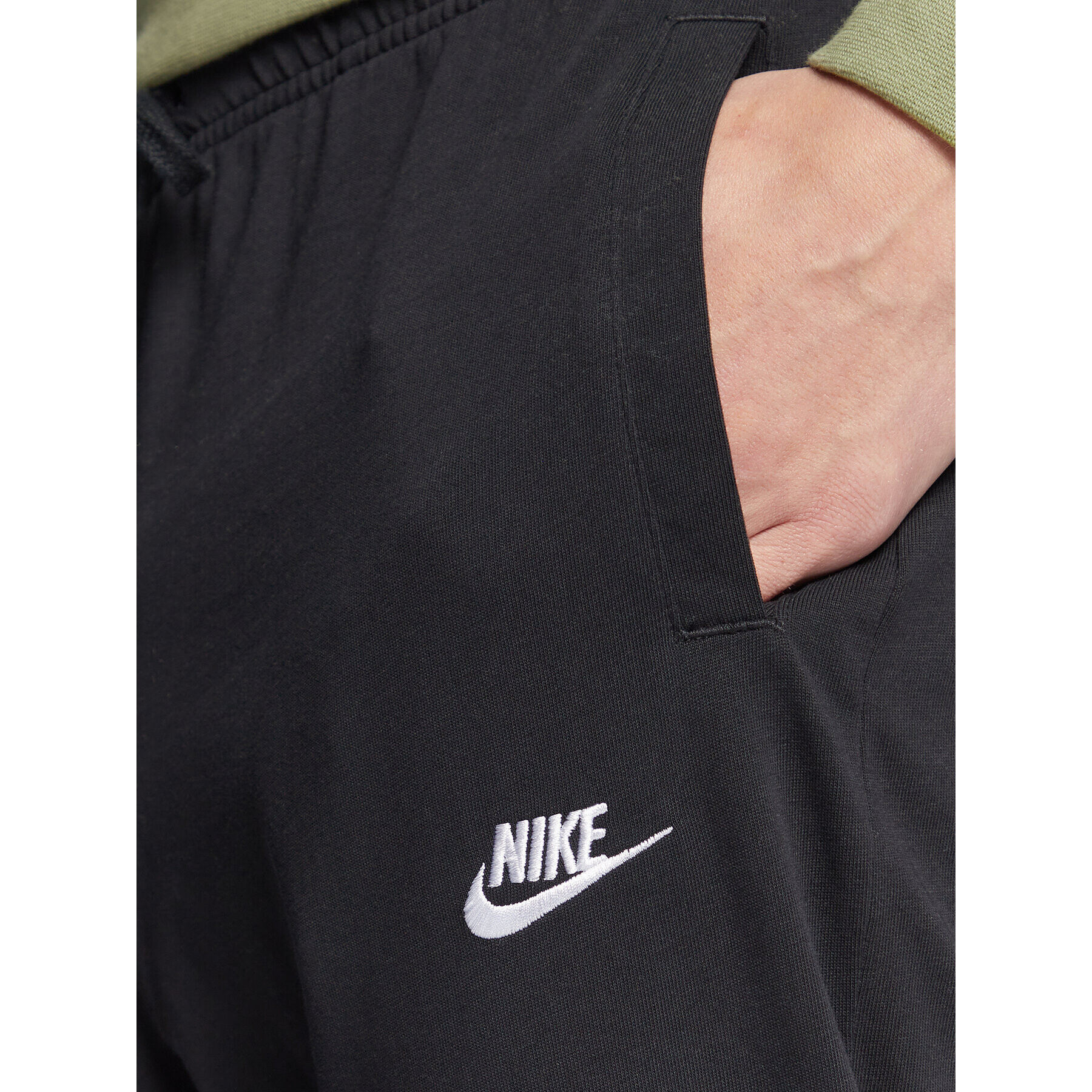 Nike Долнище анцуг Nsw Club BV2762 Черен Regular Fit - Pepit.bg