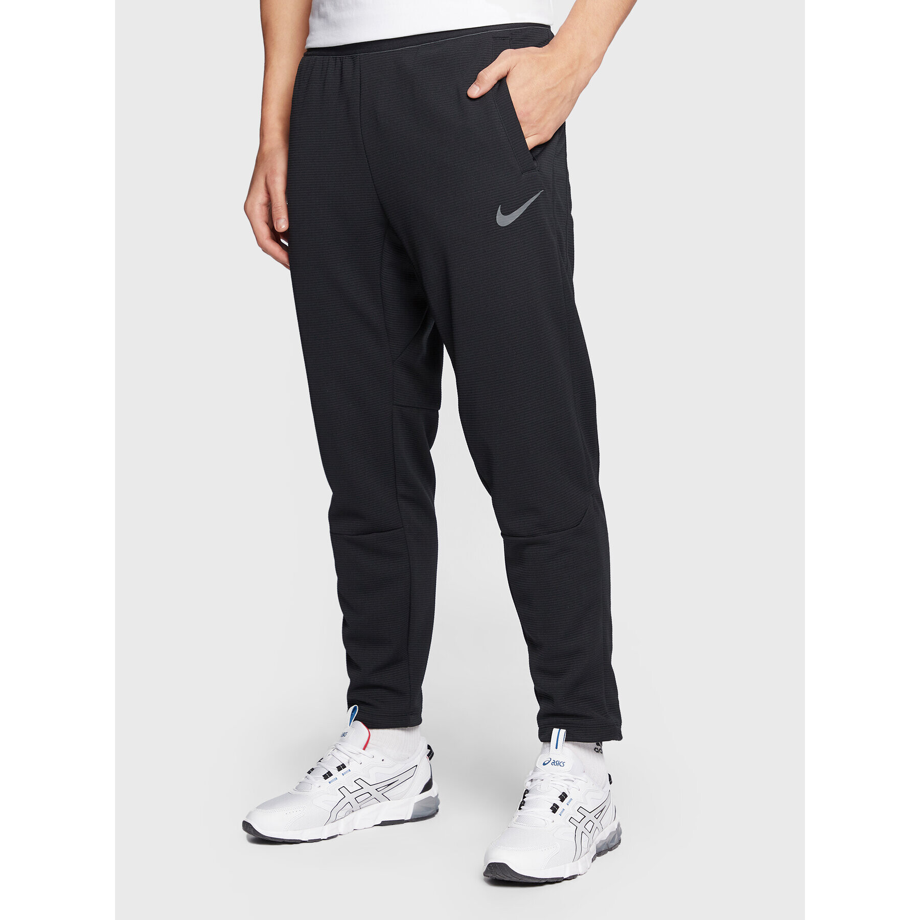 Nike Долнище анцуг Pro DM5886 Черен Regular Fit - Pepit.bg