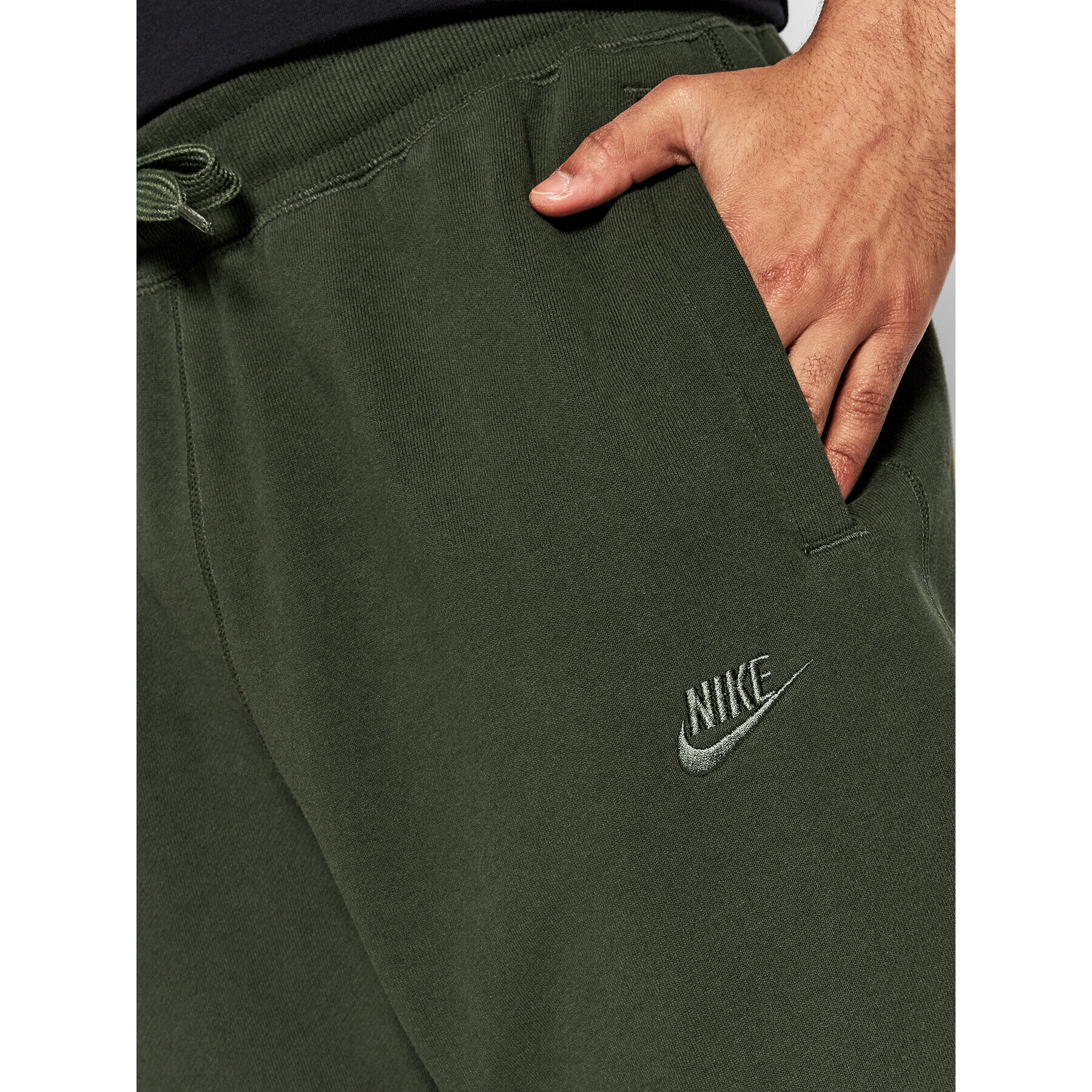 Nike Долнище анцуг Sportswear DA0019 Зелен Regular Fit - Pepit.bg