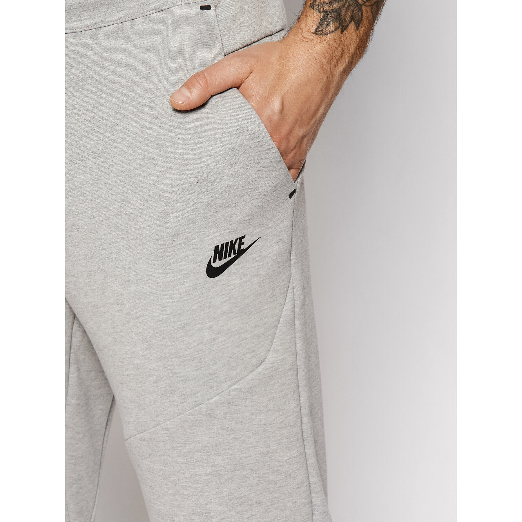 Nike Долнище анцуг Nsw Tech Fleece CU4495 Сив Slim Fit - Pepit.bg