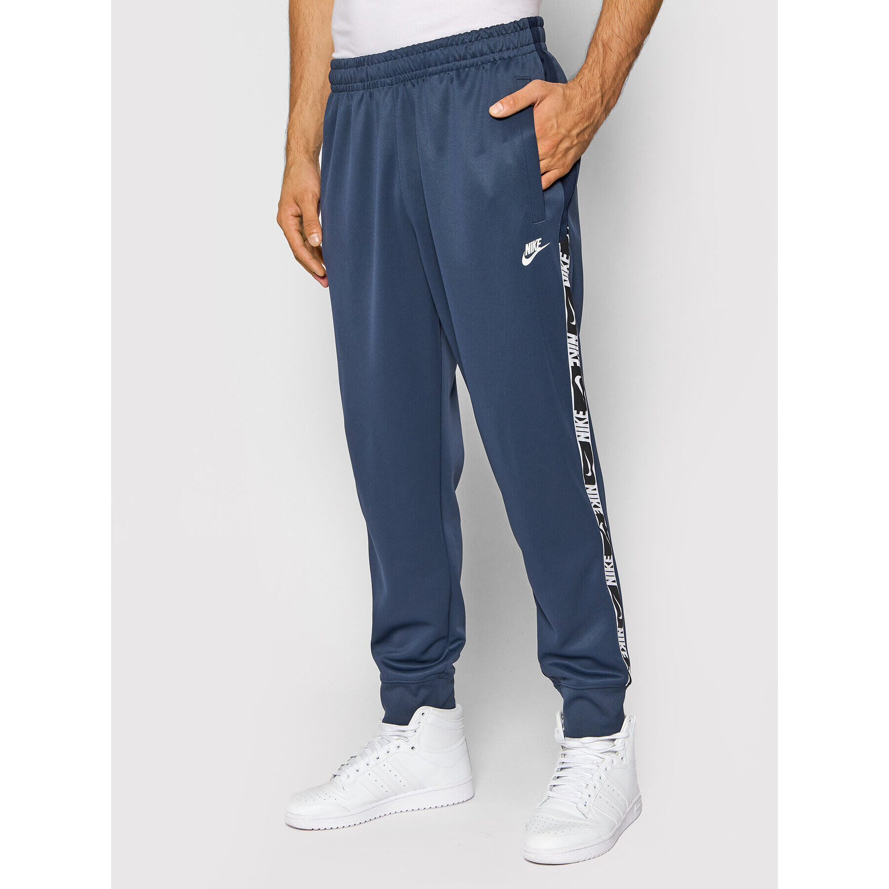 Nike Долнище анцуг Sportswear DM4673 Тъмносин Regular Fit - Pepit.bg