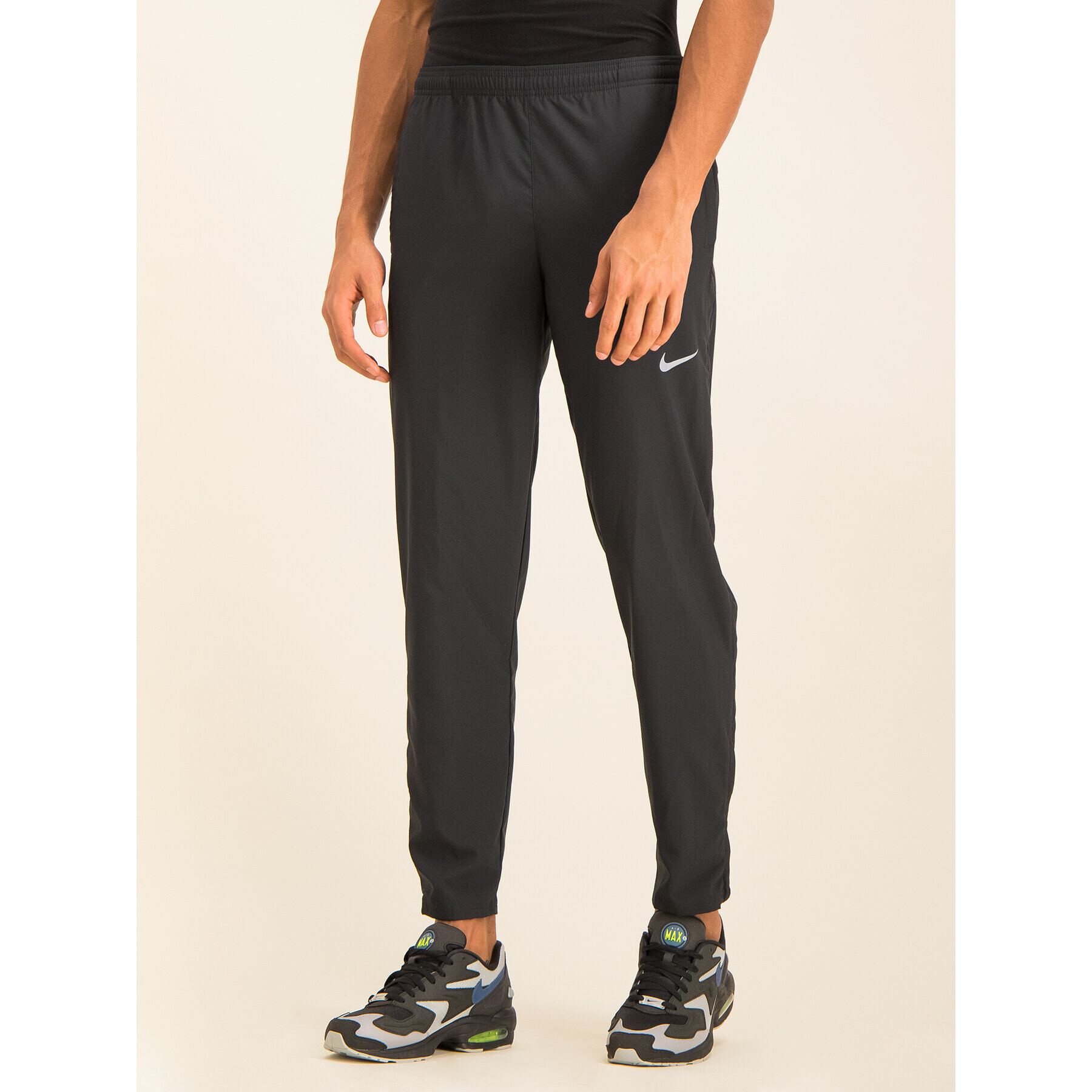Nike Долнище анцуг Woven BV4840 Черен Regular Fit - Pepit.bg