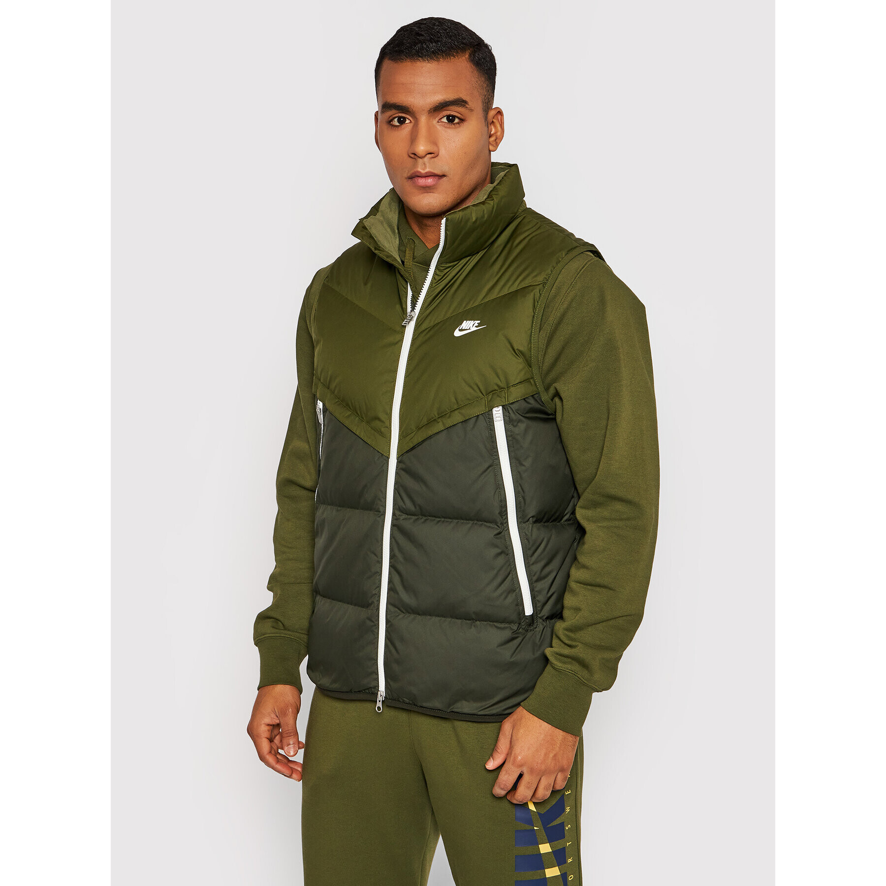 Nike Елек Windrunner DD6817 Зелен Regular Fit - Pepit.bg