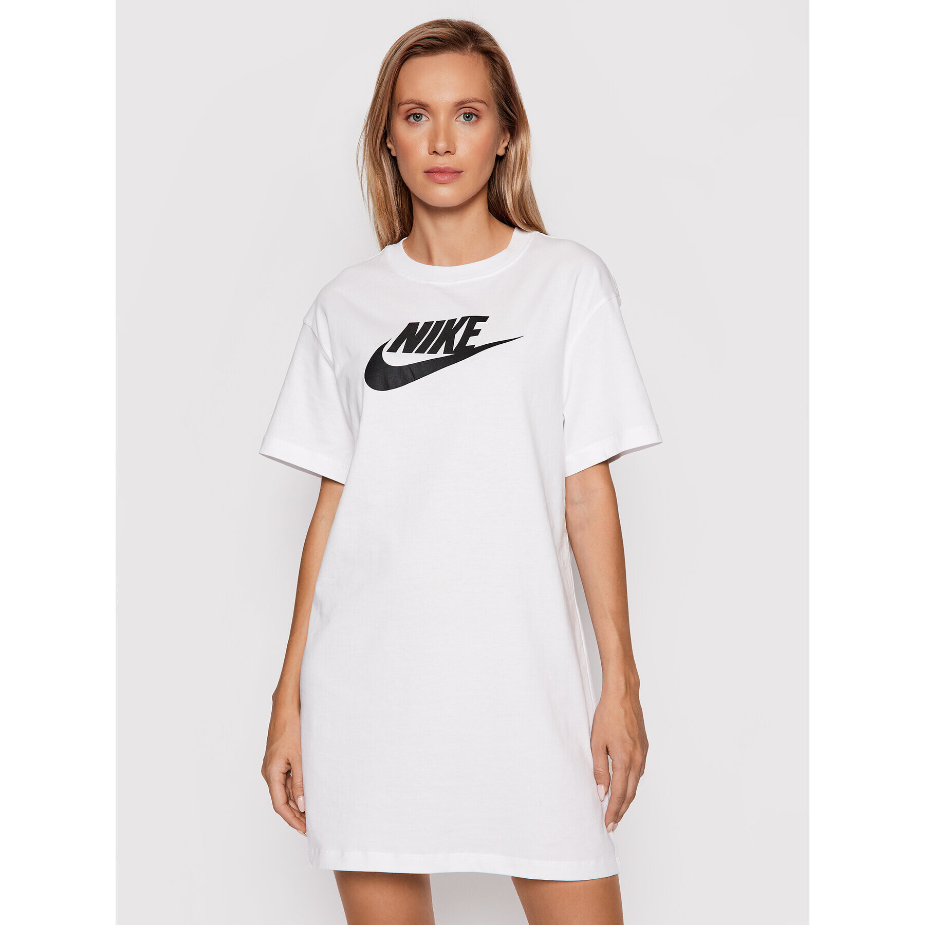 Nike Ежедневна рокля Sportswear Essential DM3278 Бял Loose Fit - Pepit.bg