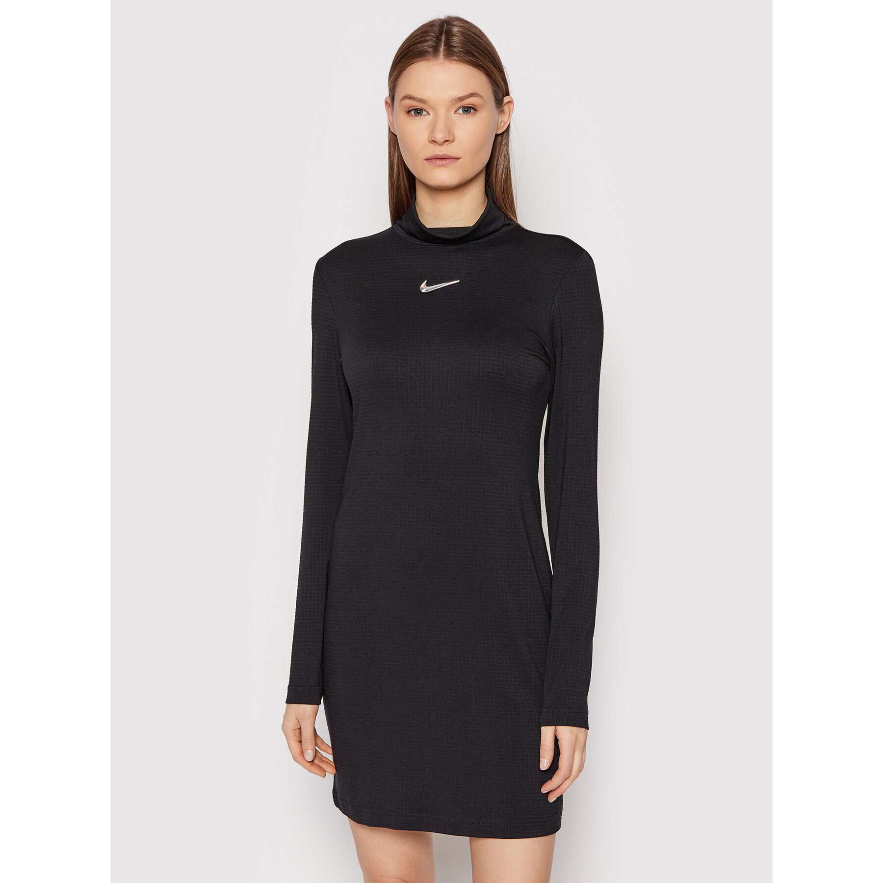 Nike Ежедневна рокля Swoosh DC5306 Черен Slim Fit - Pepit.bg