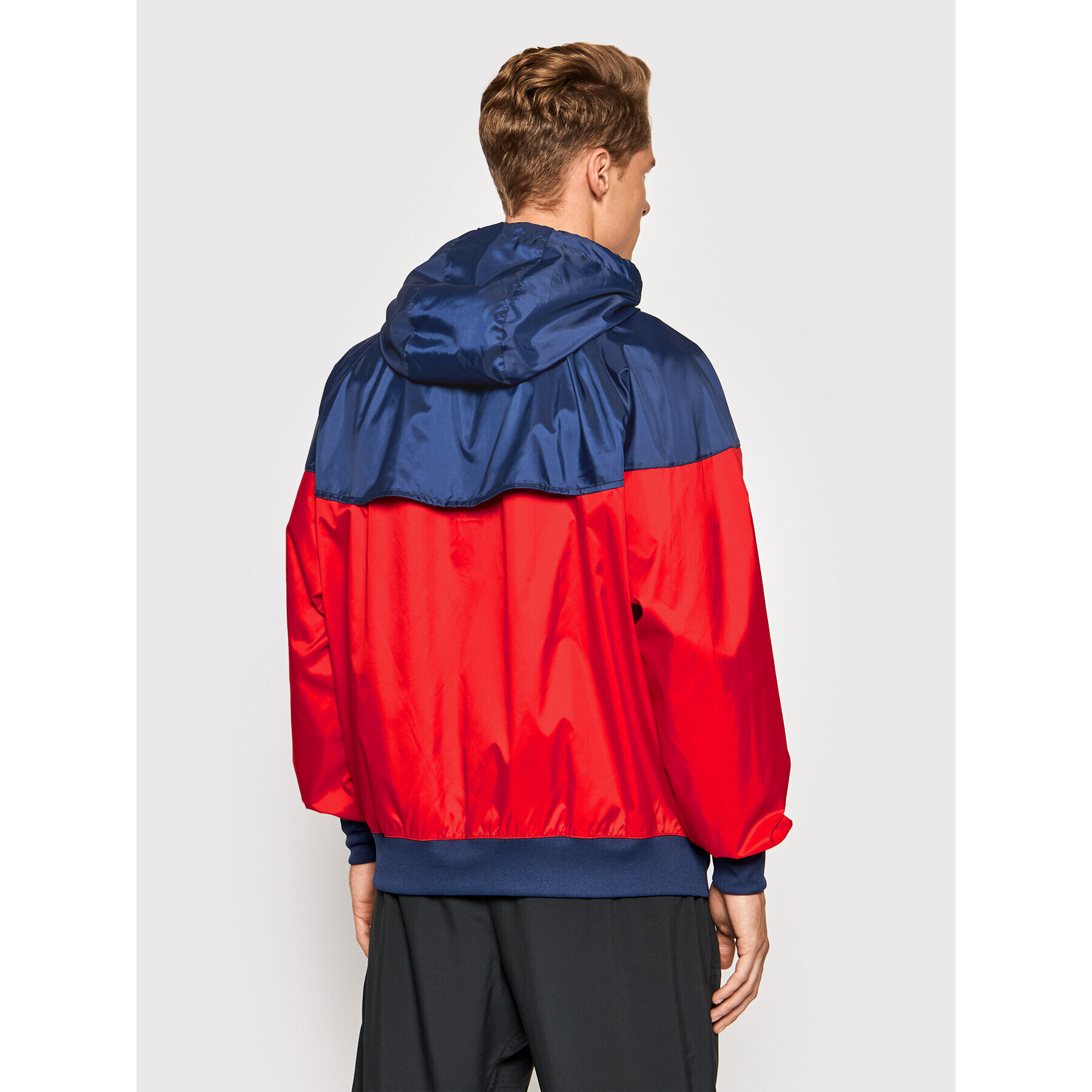 Nike Яке за джогинг Sportswear Windrunner DA0001 Червен Standard Fit - Pepit.bg