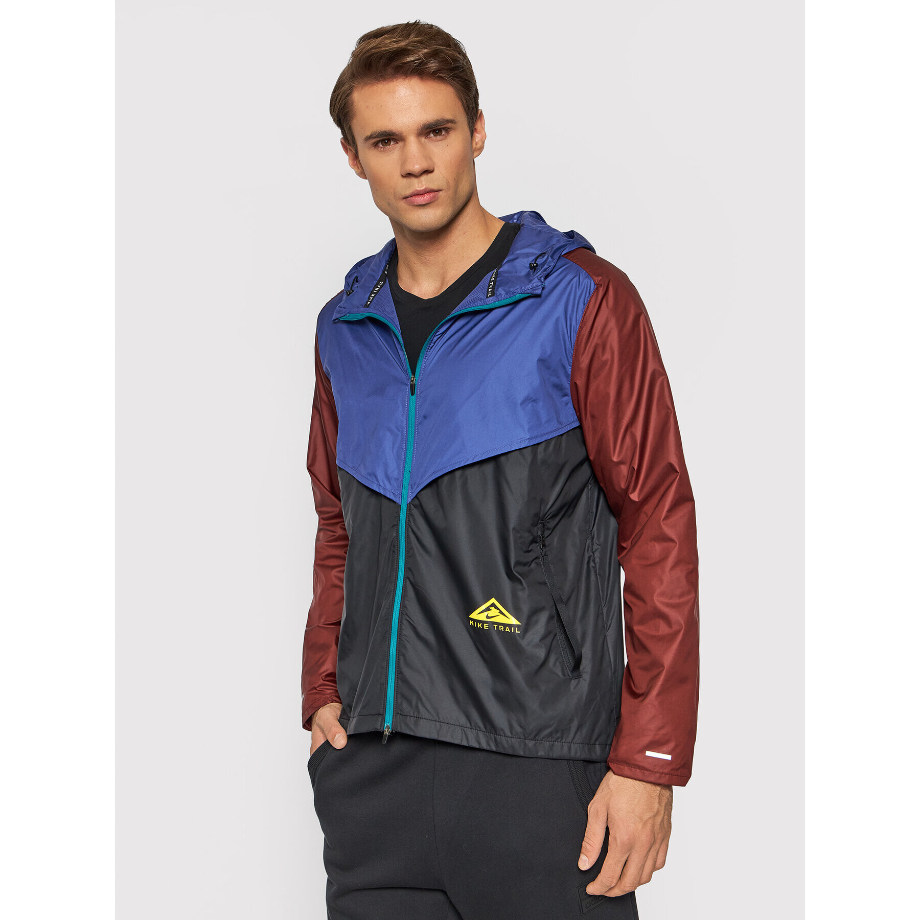 Nike Яке за джогинг Windrunner CZ9054 Цветен Standard Fit - Pepit.bg