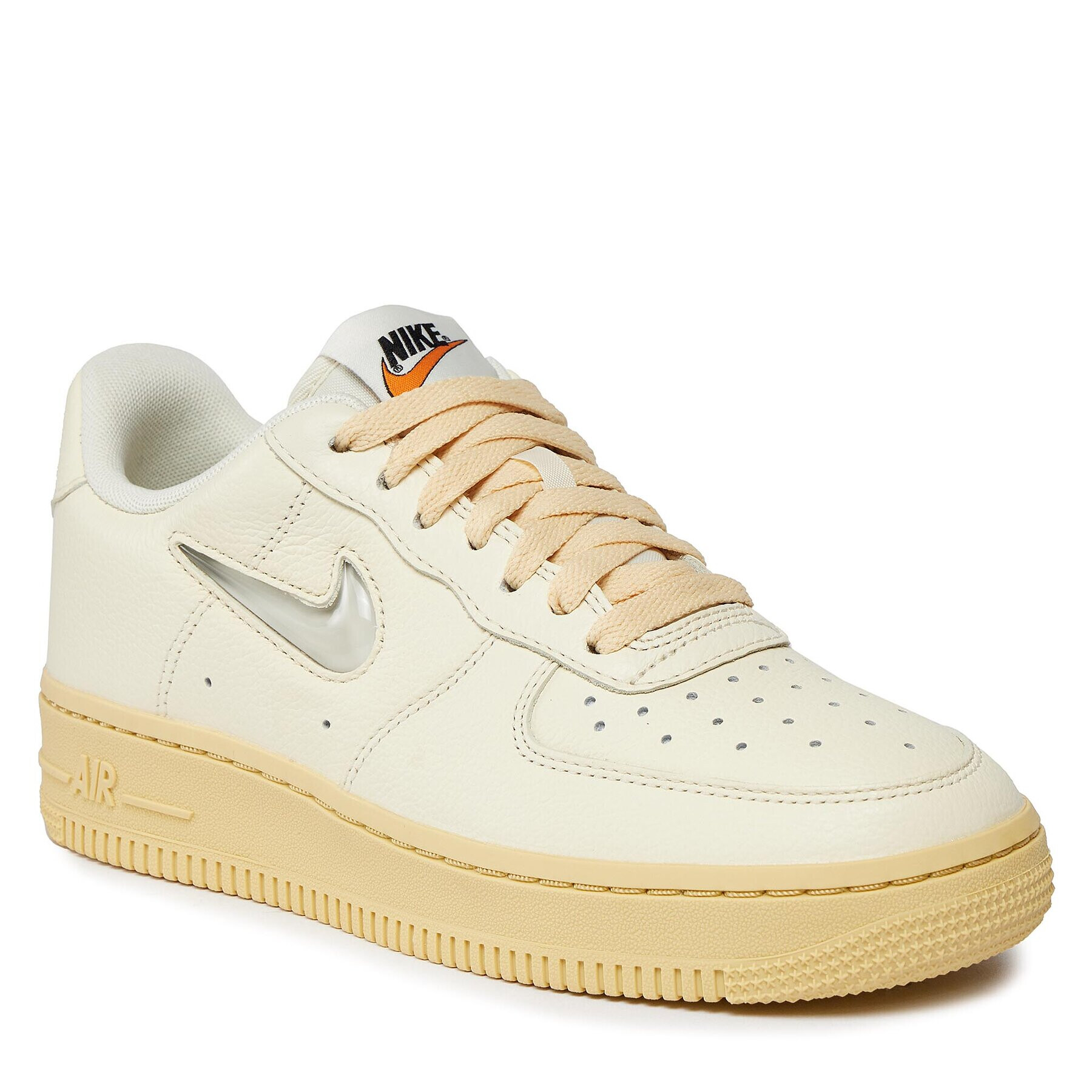Nike Обувки Air Force 1 '07 Lx DO9456 100 Жълт - Pepit.bg