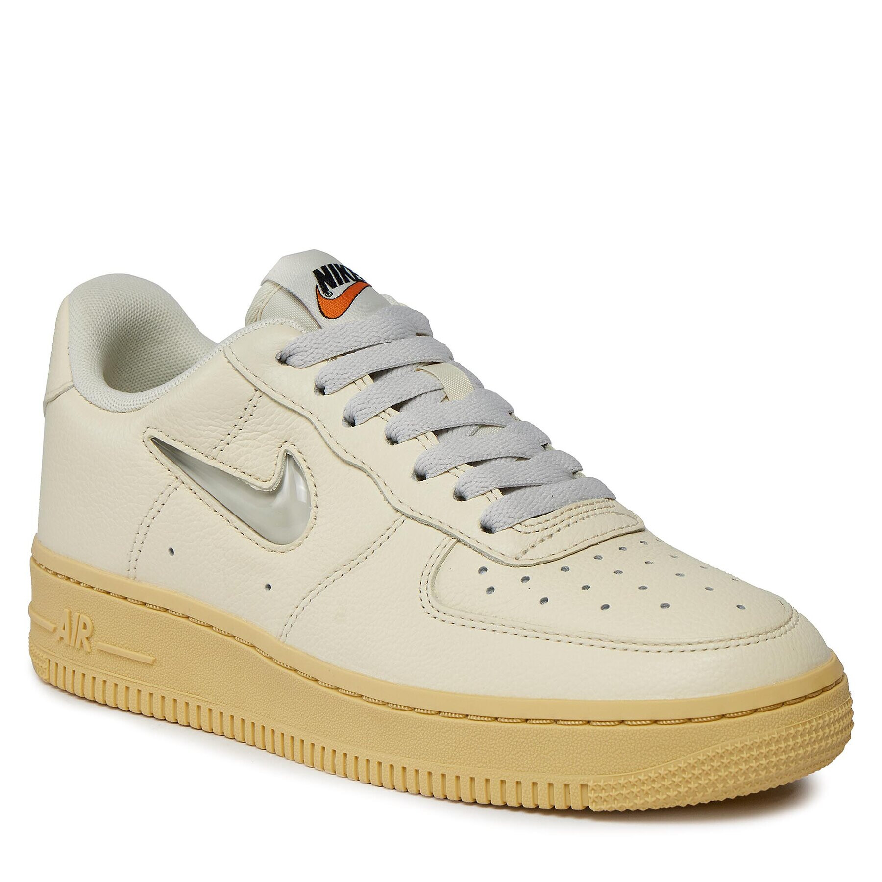 Nike Обувки Air Force 1 '07 Lx DO9456 100 Жълт - Pepit.bg