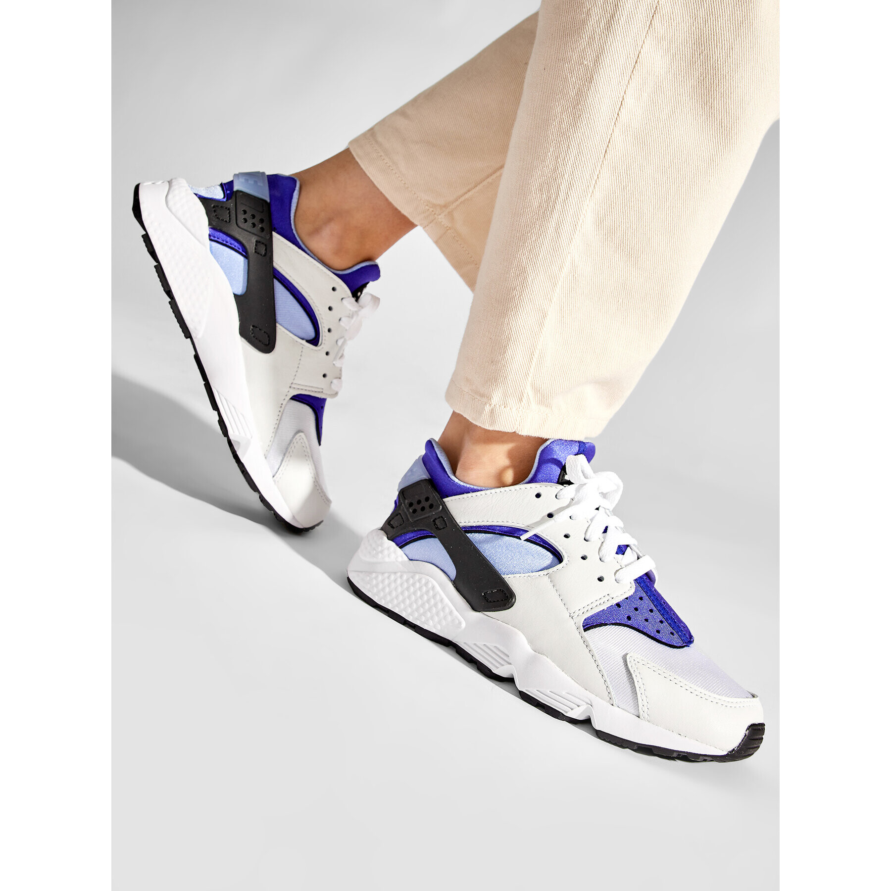 Nike Обувки Air Hurache DH4439 100 Бял - Pepit.bg