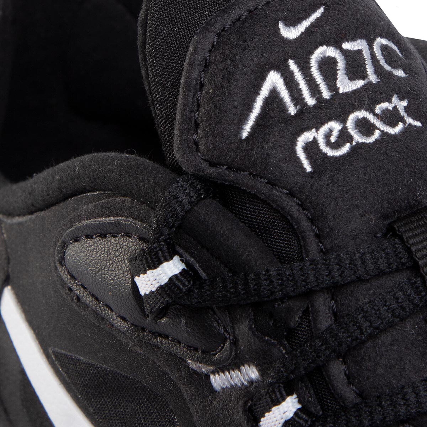 Nike Обувки Air Max 270 React CI3866 004 Черен - Pepit.bg