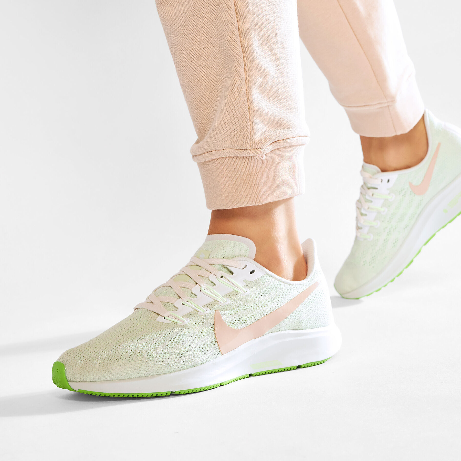 Nike Обувки Air Zoom Pegasus 36 AQ2210 002 Зелен - Pepit.bg